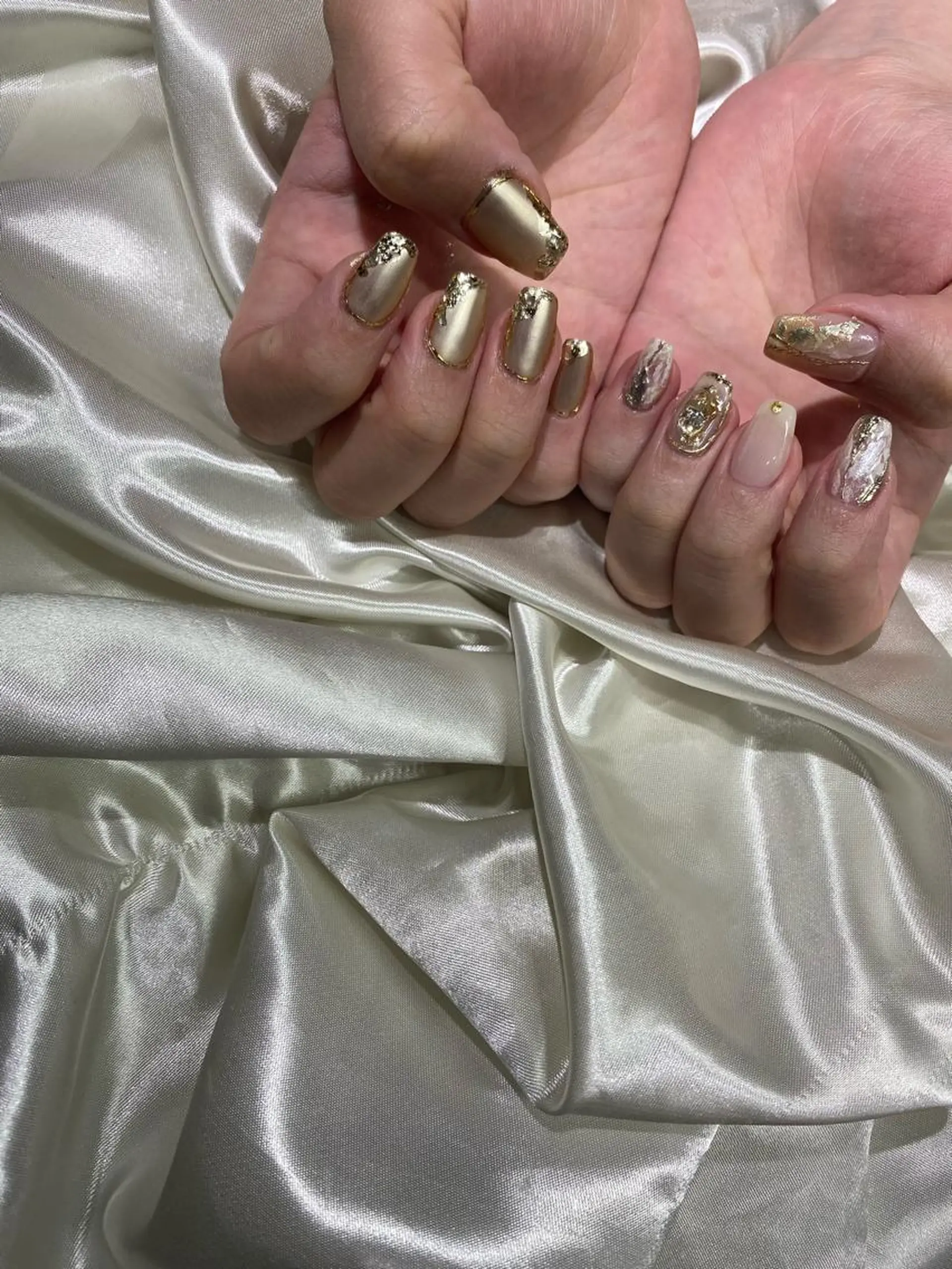 ネイル ゴールド ミラーネイル 持ち込み ニュアンスネイル ハンドネイル ハンドケア Charme. NOBUKOのネイルデザイン