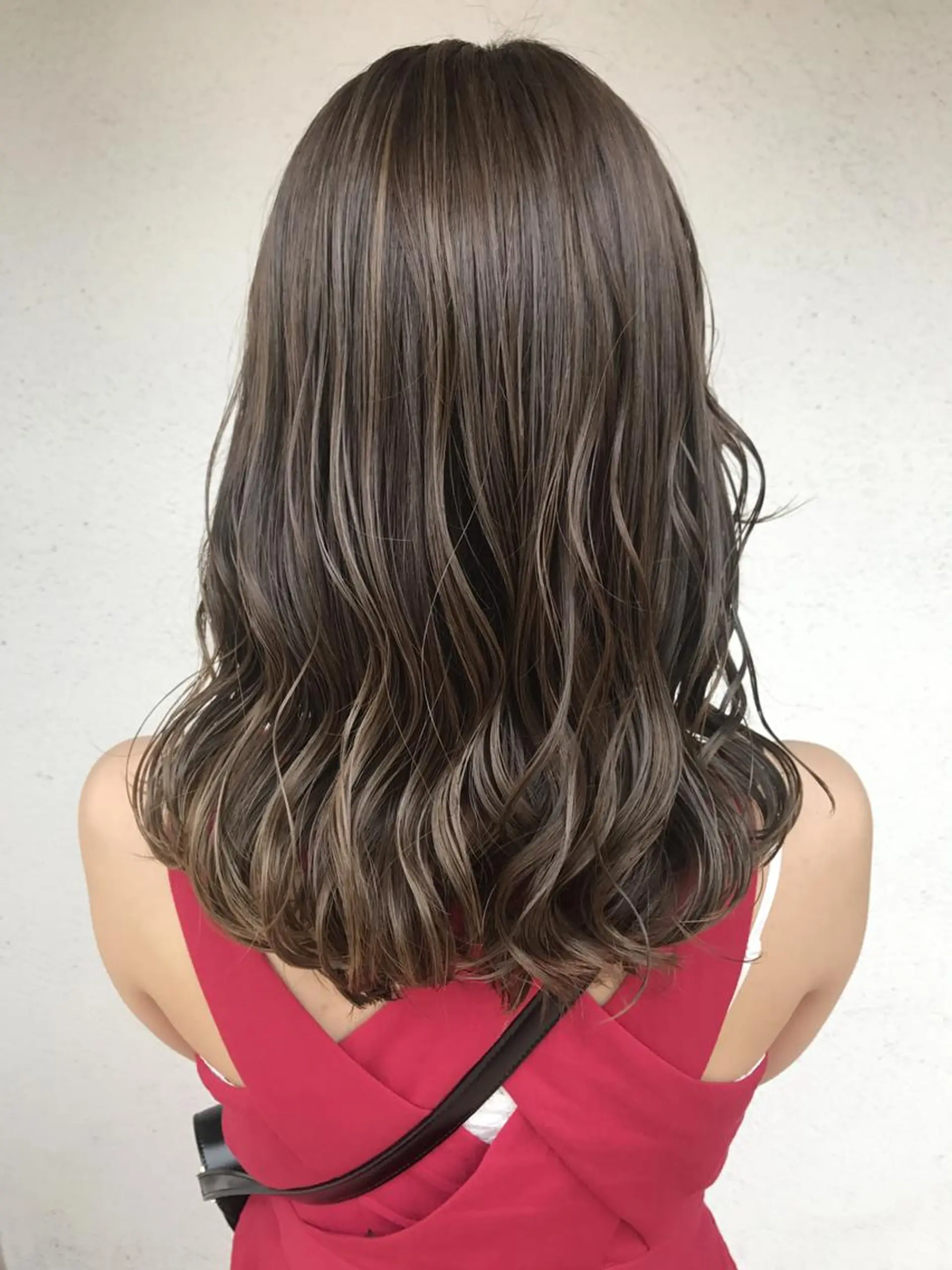 ミディアム カラー ベージュカラー ブリーチ 透明感カラー ラベンダーカラー ラベンダーベージュ ✨透明感カラー 聖奈✨のヘアスタイル