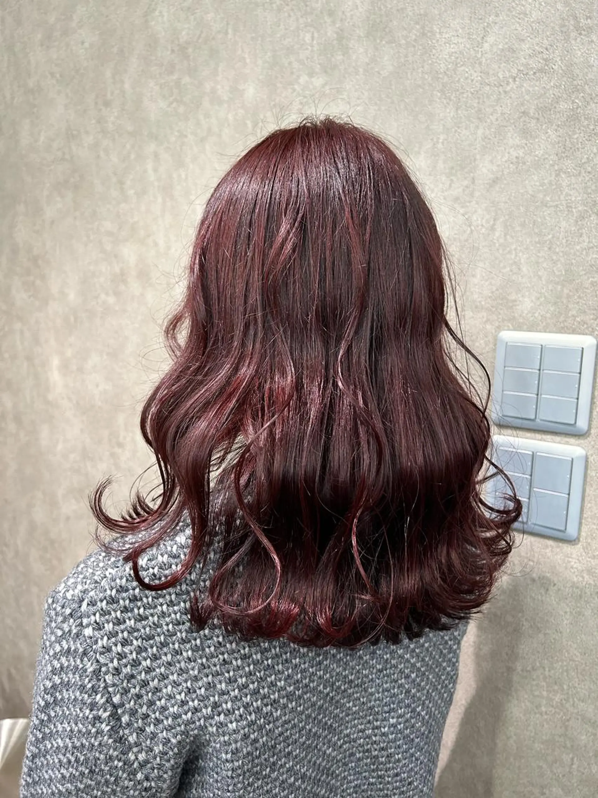 セミロング カラー ヘアアレンジ 荒木 真衣のヘアスタイル