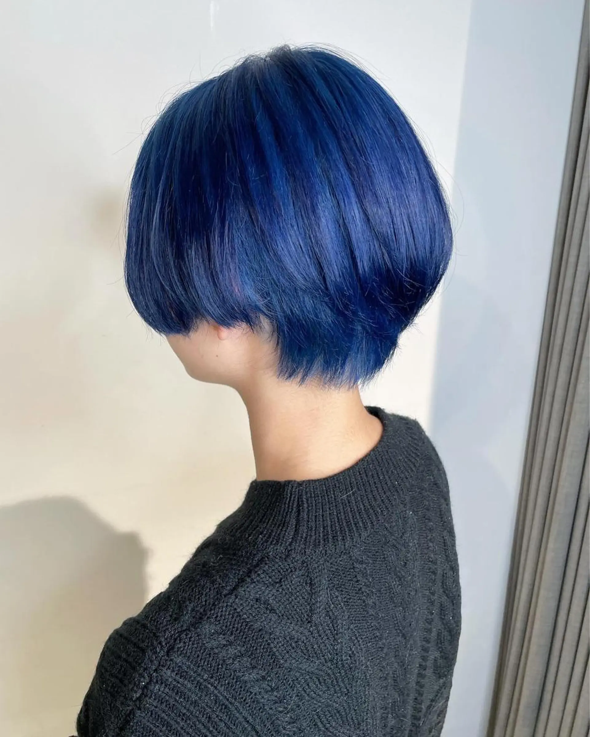 ショート カラー ショートボブ ブルーカラー ネイビーカラー ボブ ショートヘア ヘアカラー トリートメント ハイトーン/レイヤー /ケアブリーチ石川治のヘアスタイル