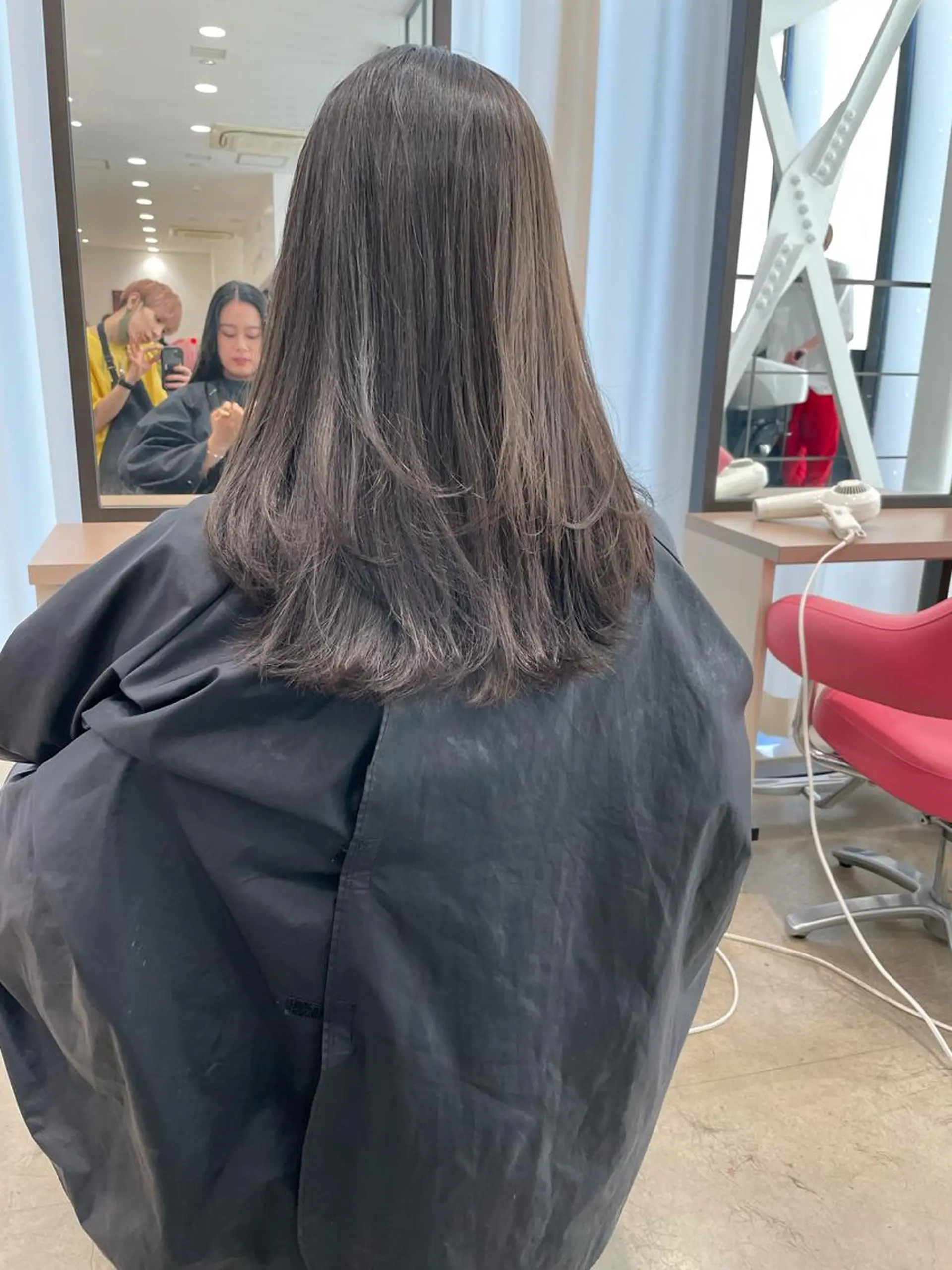 セミロング カラー ヘアアレンジ メンズ 🧸ハイトーン🧸 ゆっきー🧸のヘアスタイル