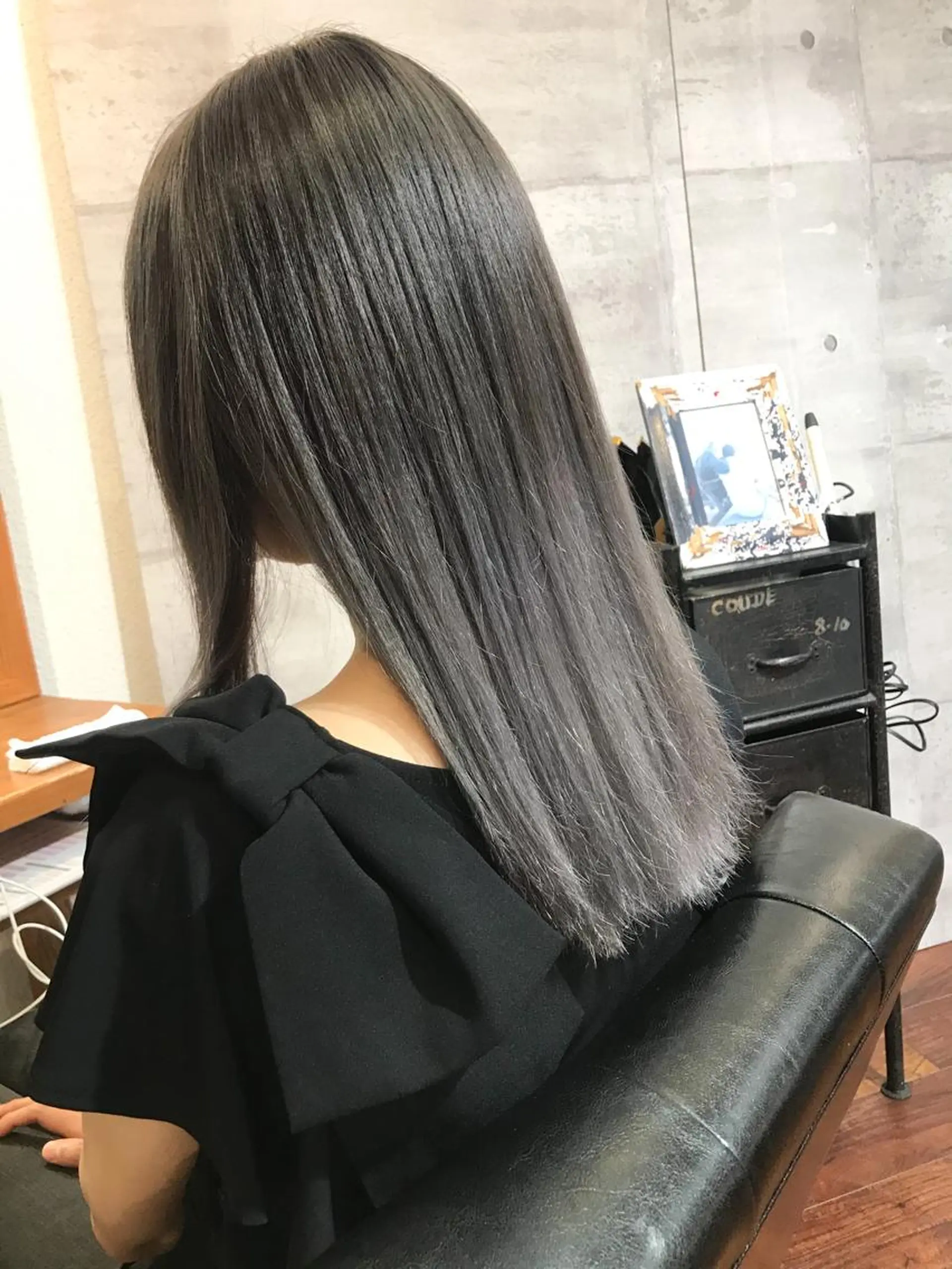 セミロング benji所属・名駅/ブリーチカラー /レイヤー/髪質改善のヘアスタイル