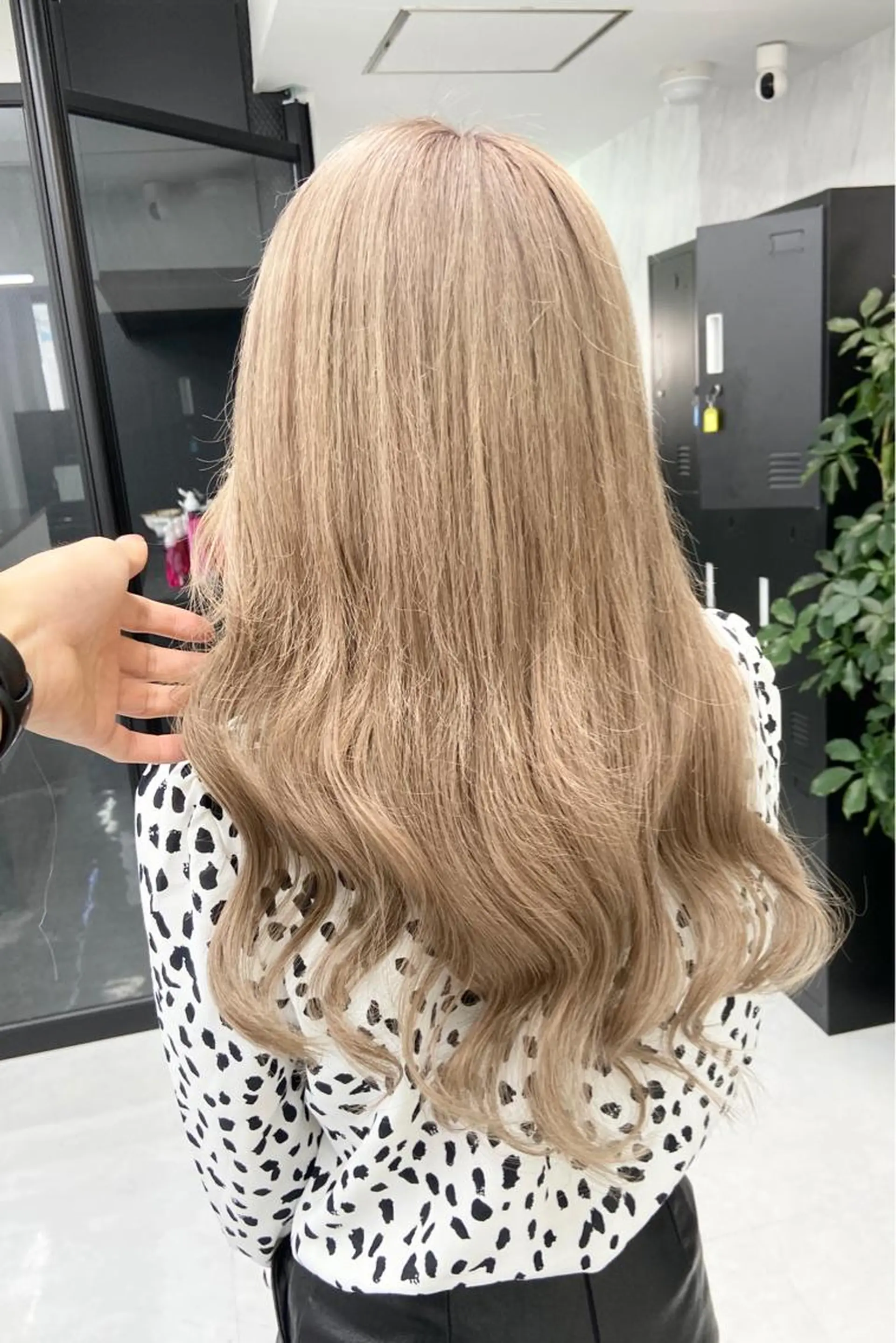 ミディアム カラー ハイトーンカラー ヘアカラー トリートメント エクステ ミルボンAujua認定サロン Ria  OSAKA 梅田所属・メンズ、エクステ特化 Ryuのヘアスタイル