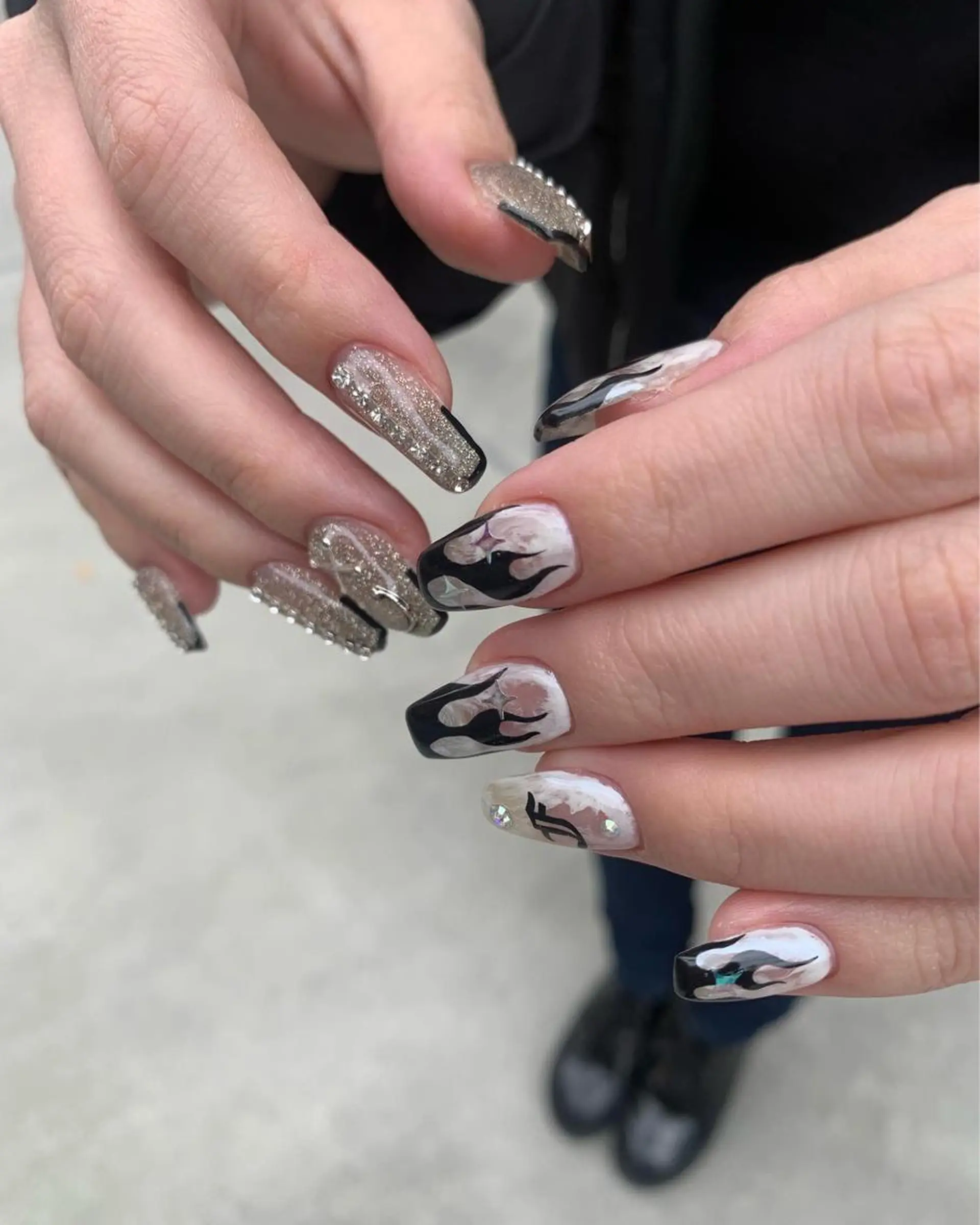 ネイル kana/モード ・グランジ໒꒱のネイルデザイン