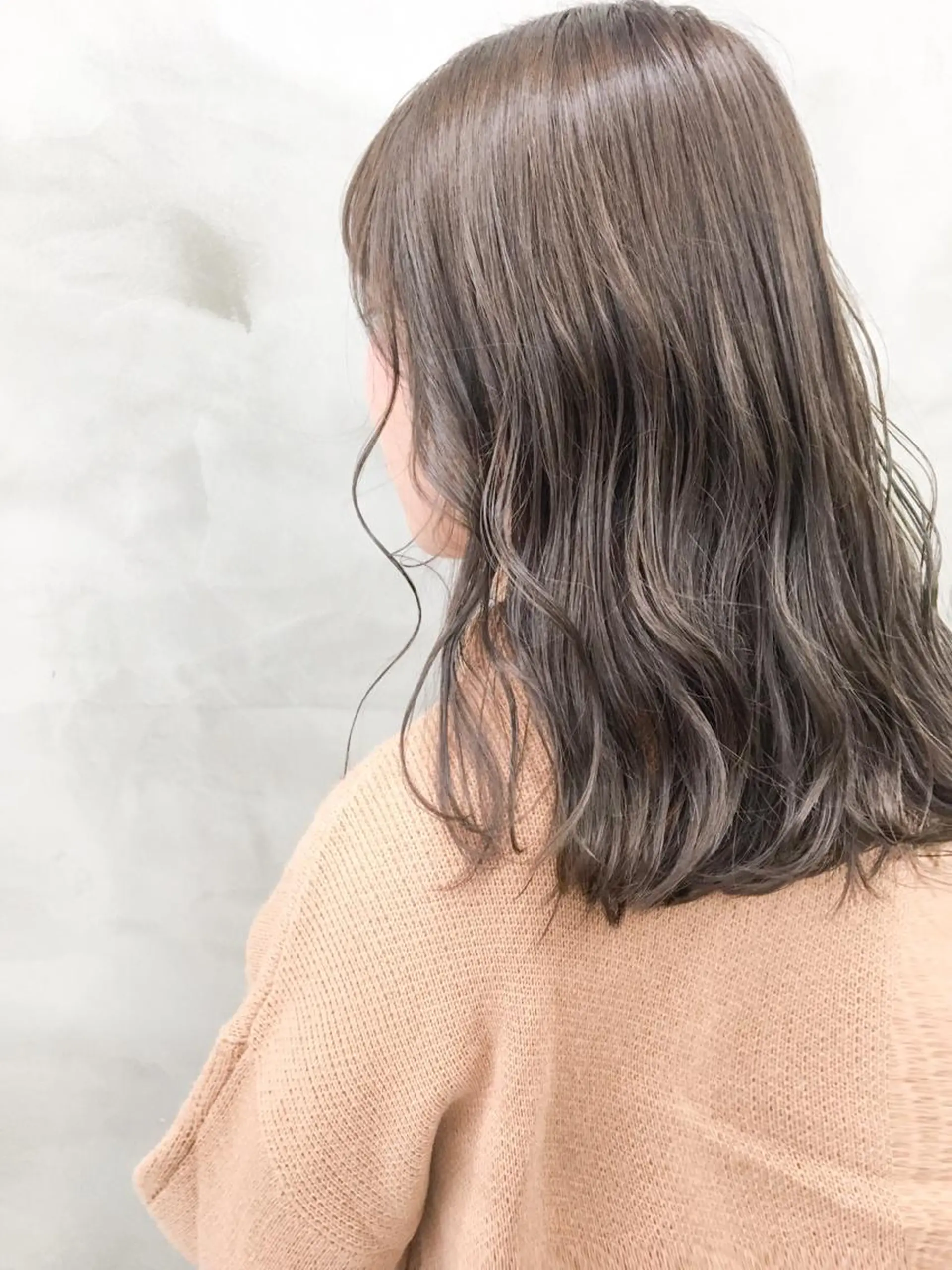 カラー アッシュ ベージュカラー イルミナカラー SEED&beauty byFLAT所属・ヘッドスパ (女性限定)🍋モエのヘアスタイル