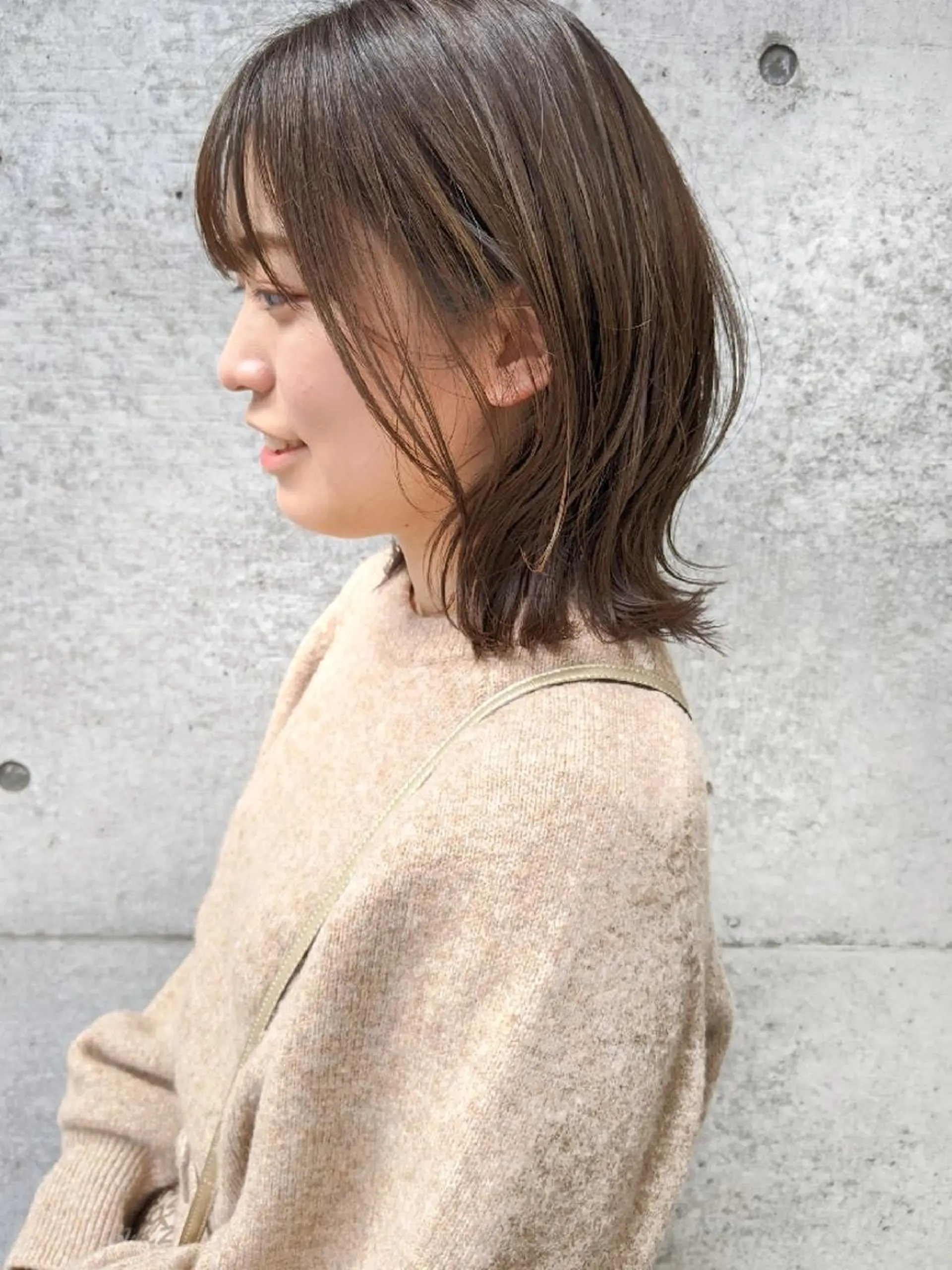 ミディアム カラー ヘアアレンジ アッシュ ベージュカラー ボブ くびれヘア 南堀江 möwen ( メーヴェ )所属・mowen RUIのヘアスタイル