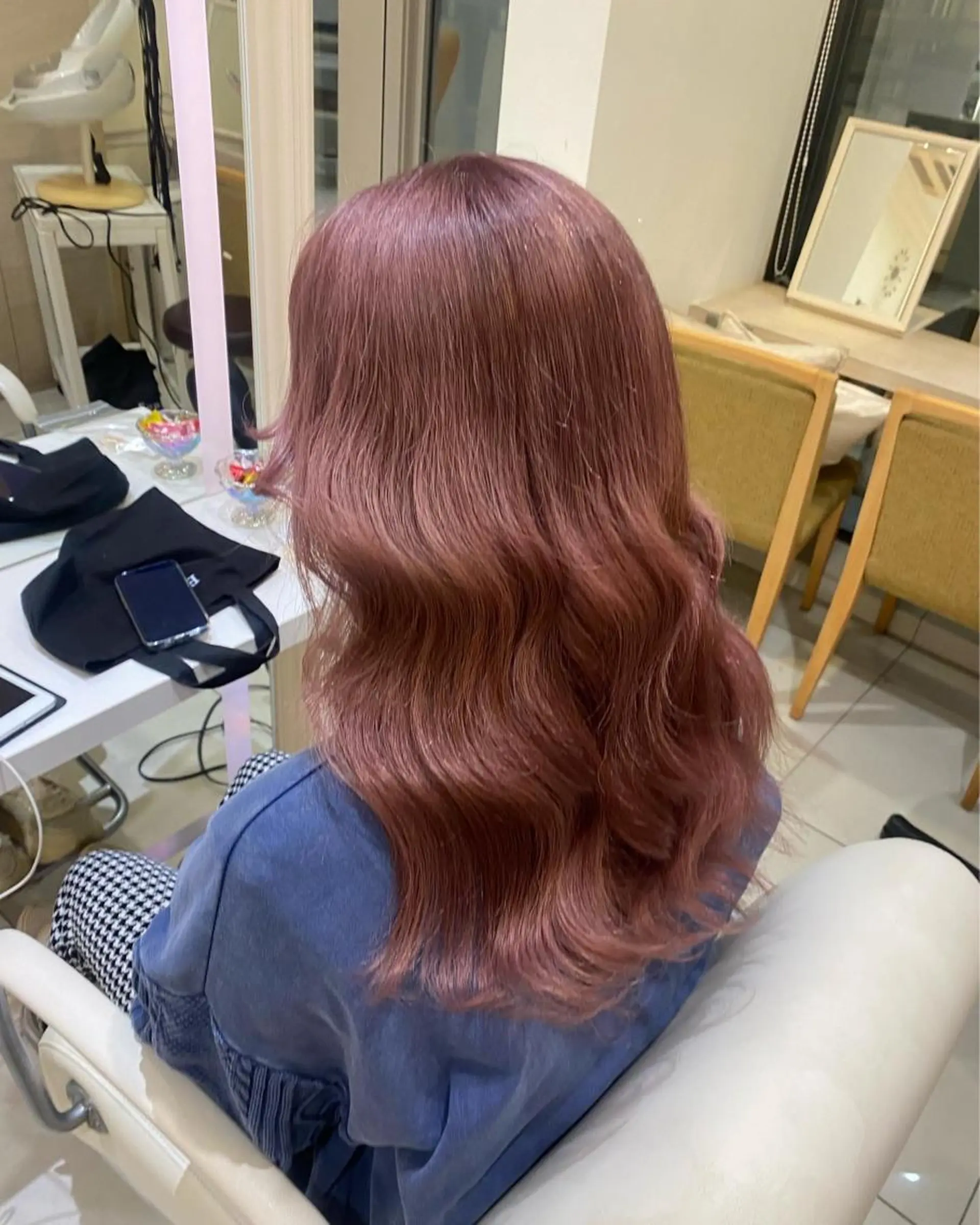セミロング カラー ベージュカラー ブリーチ ピンクカラー ピンクベージュ カット ヘアカラー mako︴ Euphoriaのヘアスタイル
