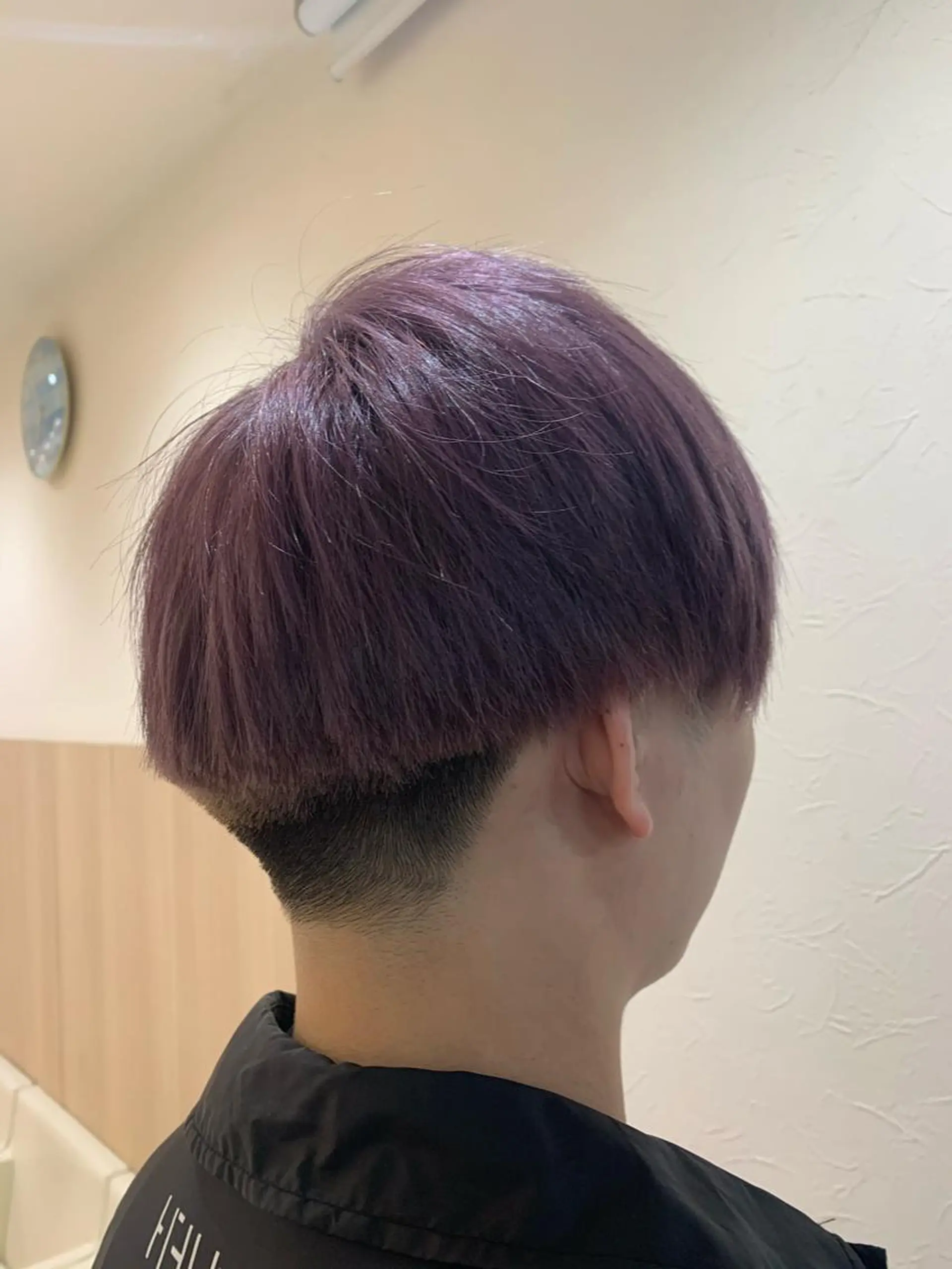 ショート カラー カット ヘアカラー 店長ハイトーンカラー 柞山史奈のヘアスタイル