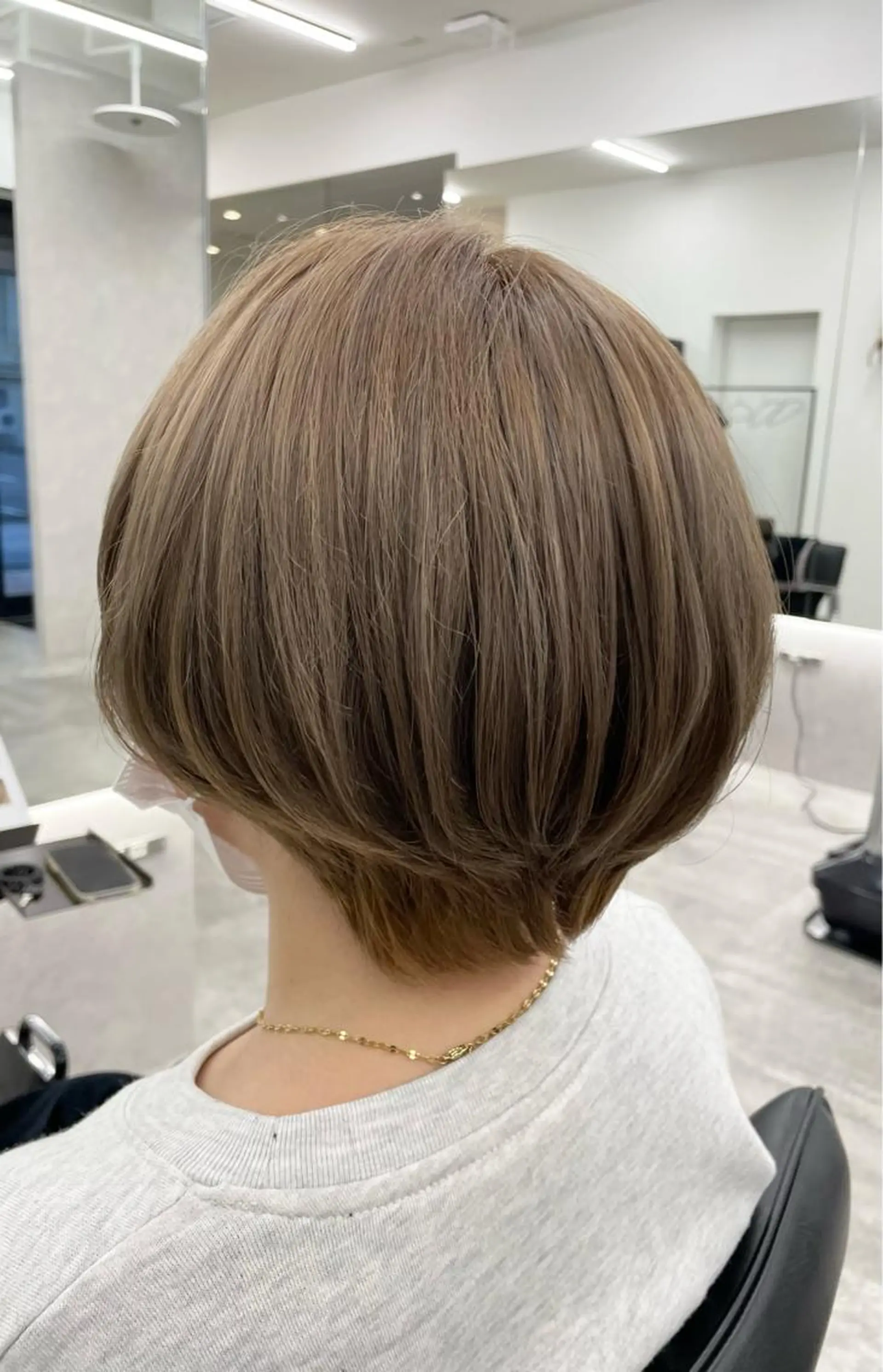 ショート カラー KANGOLSALON 富山セントラル所属・松井 亜美のヘアスタイル
