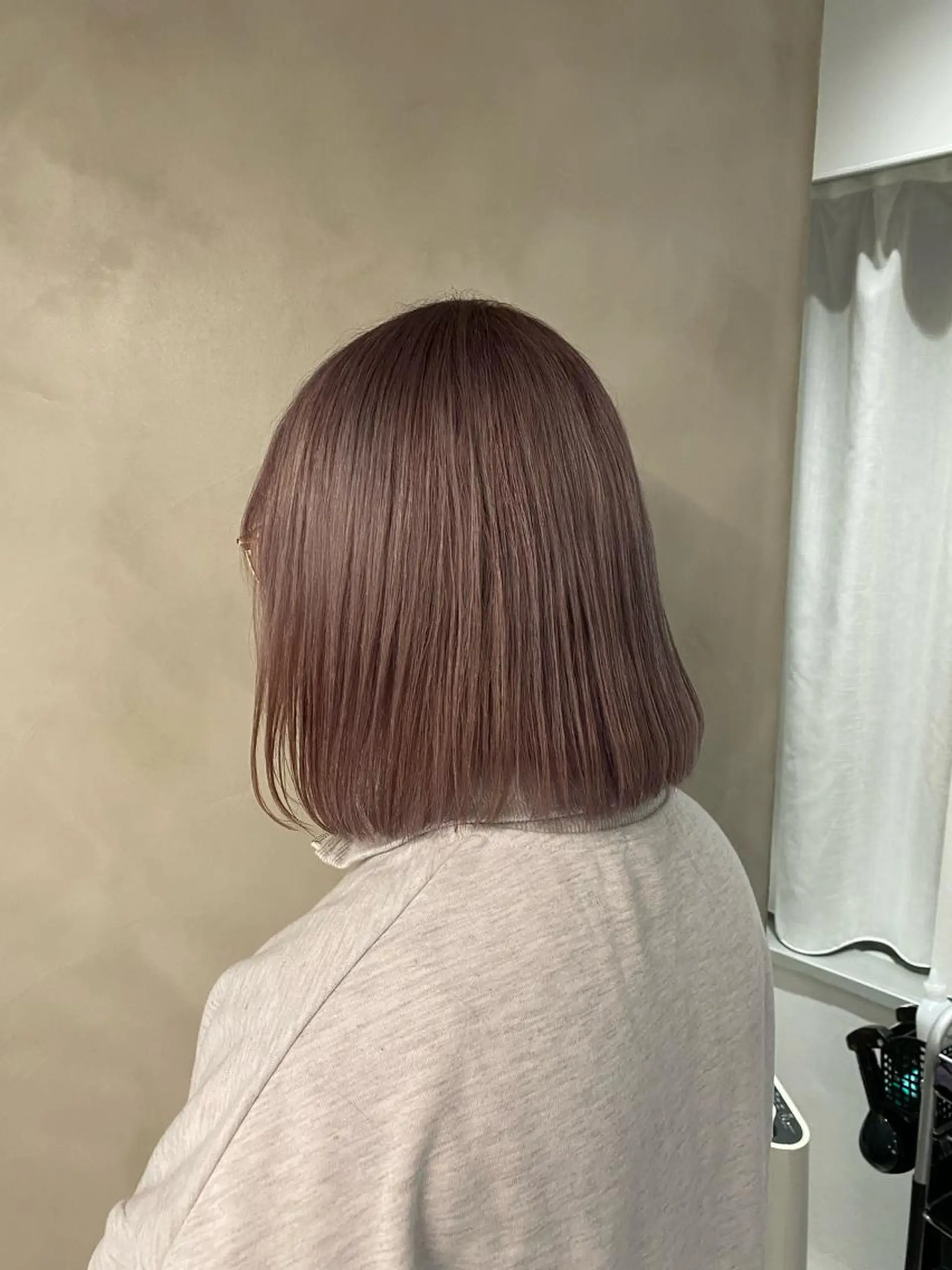 ミディアム カラー ヘアカラー トリートメント ヘッドスパ ヘアセット 小顔ショート✨️ RIEのヘアスタイル