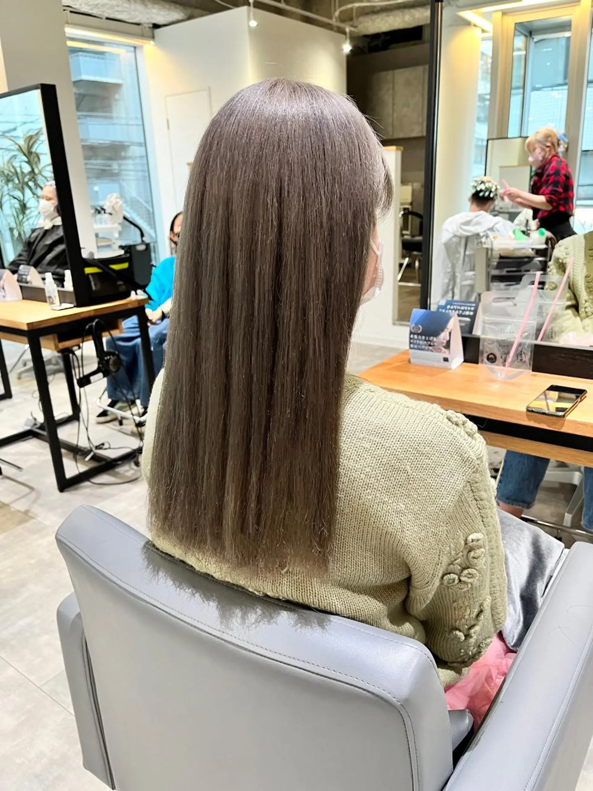 ロング カラー ダブルカラー グレージュ ハイトーンカラー シルバー シルバーグレージュ カット ヘアカラー ショート/パーマ/ カラー/FUKOのヘアスタイル