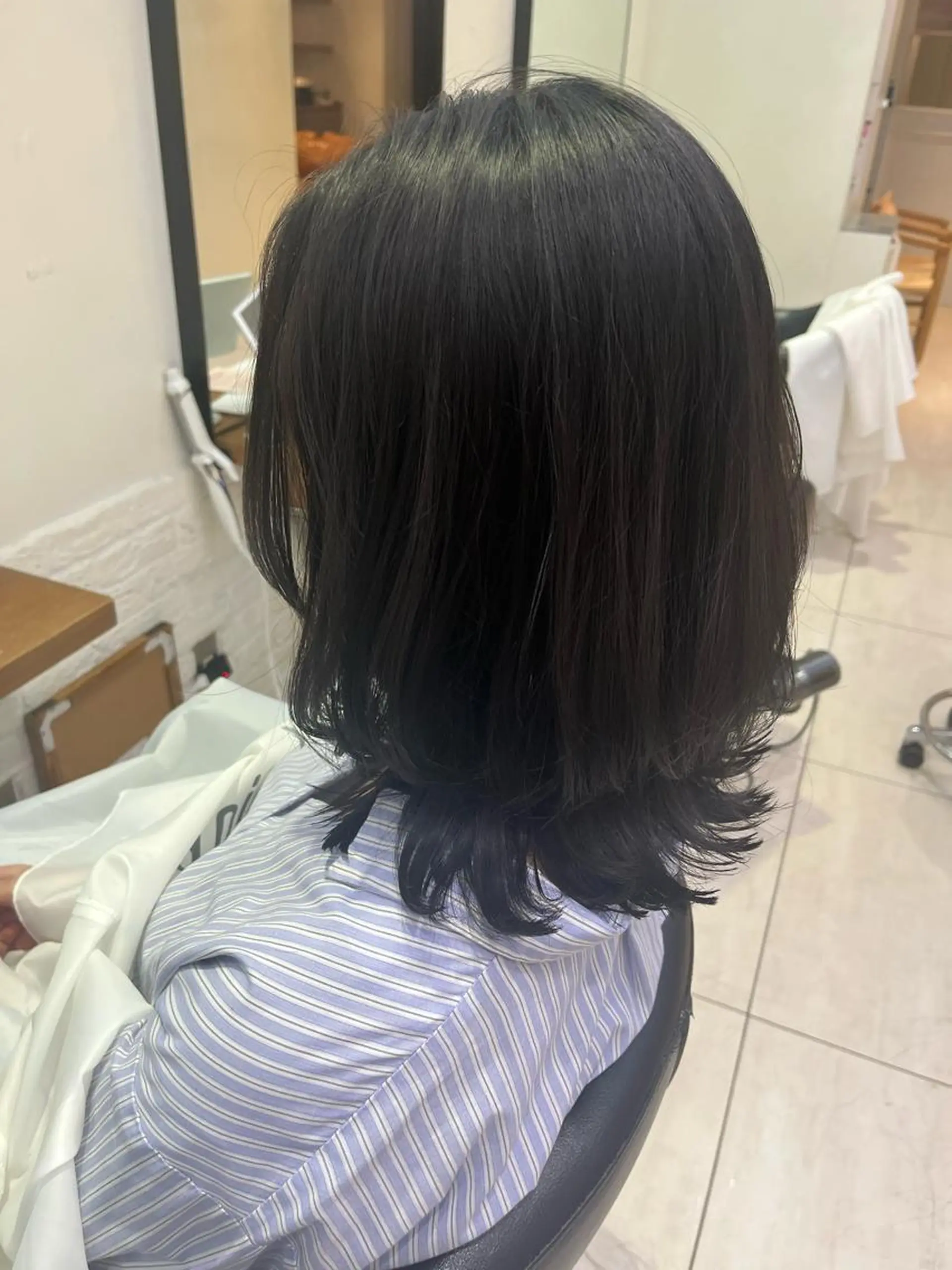 ミディアム カット トリートメント コテ巻き風パーマ🫧 麻尋のヘアスタイル