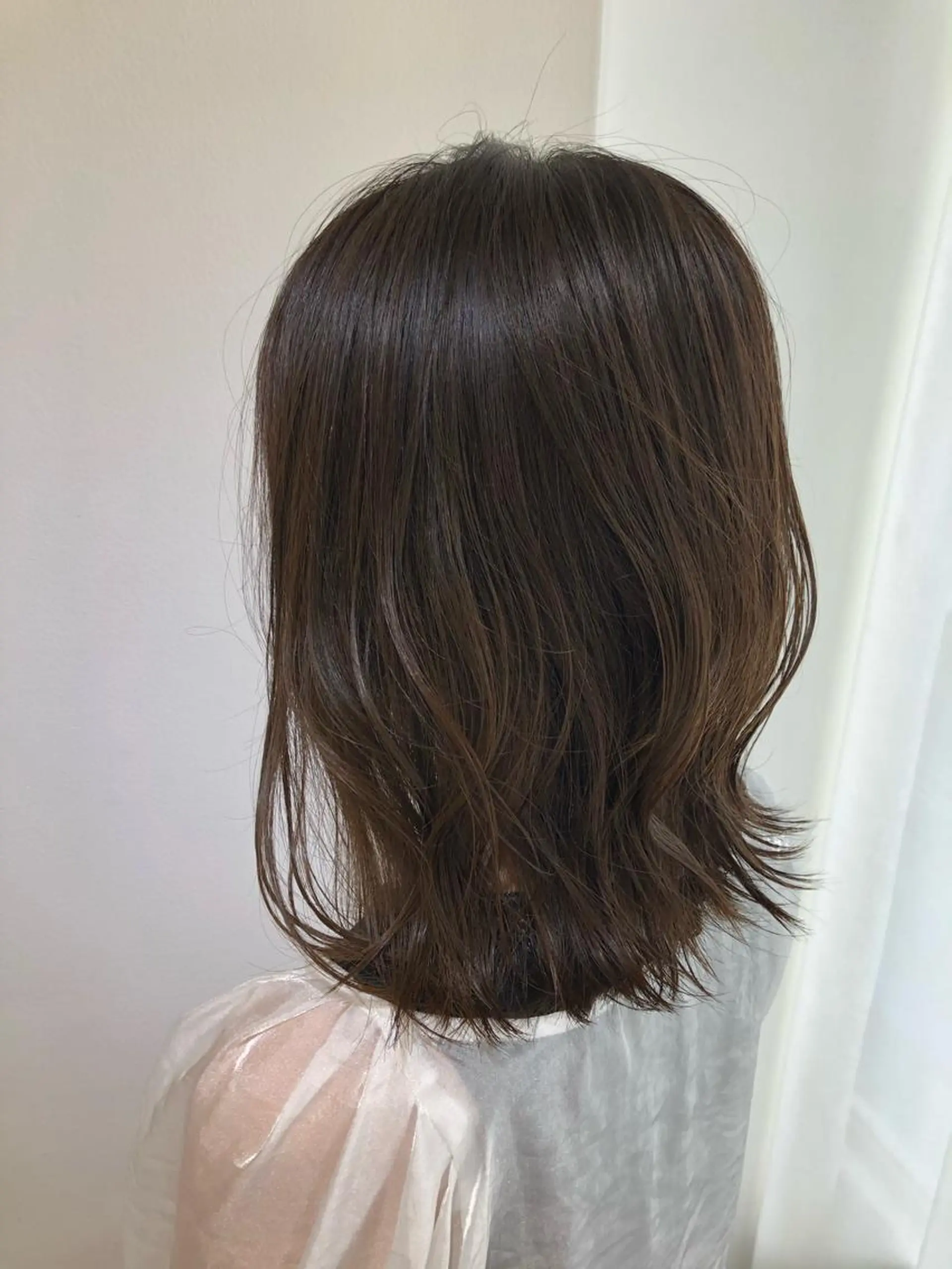 ミディアム カラー グレージュ オリーブグレージュ オリーブグレー ボブ 過去一の柔髪ヘア 🌿IVYjoureのヘアスタイル