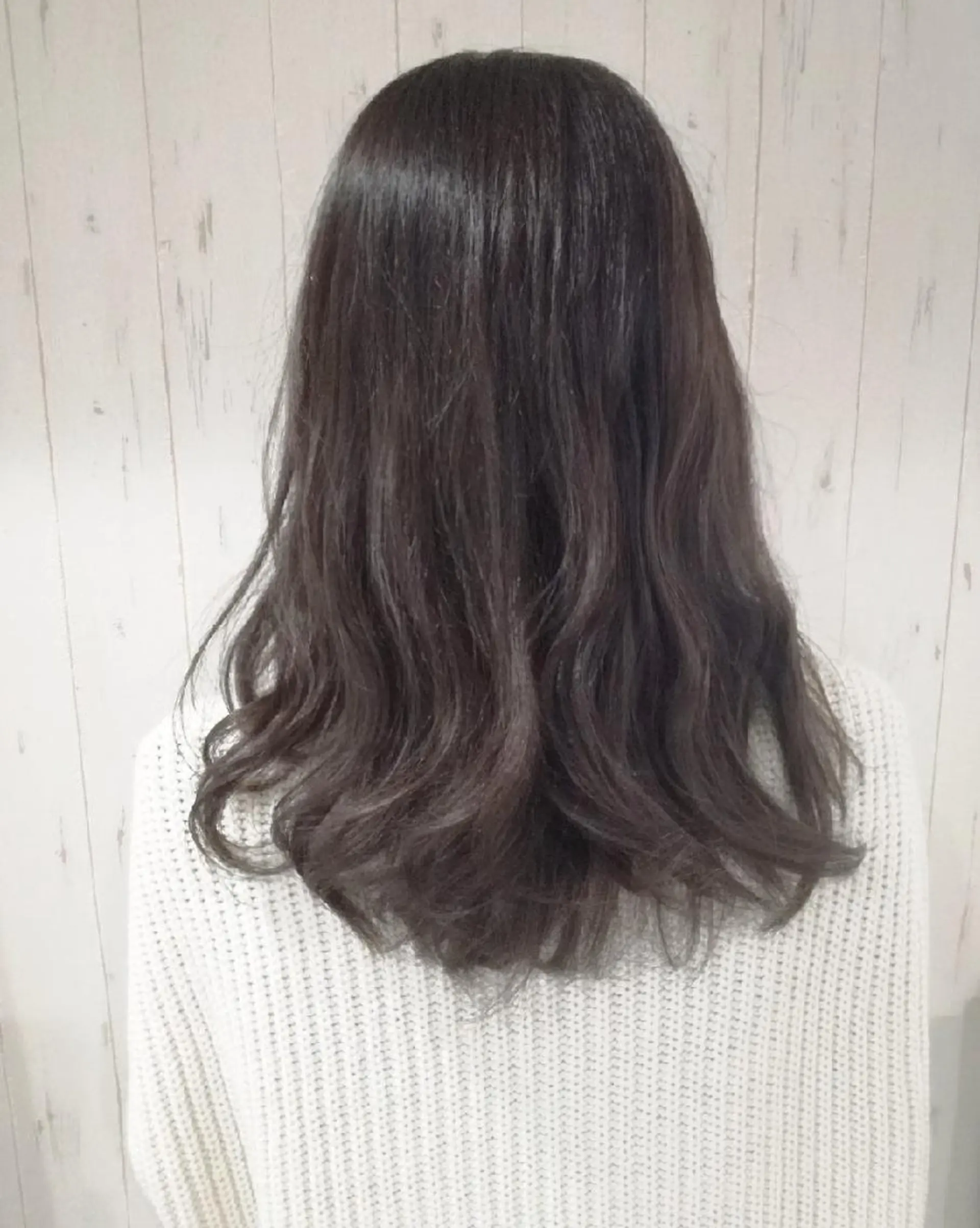 ミディアム カラー グラデーションカラー グレージュ カット ヘアカラー 西川 敏夫のヘアスタイル