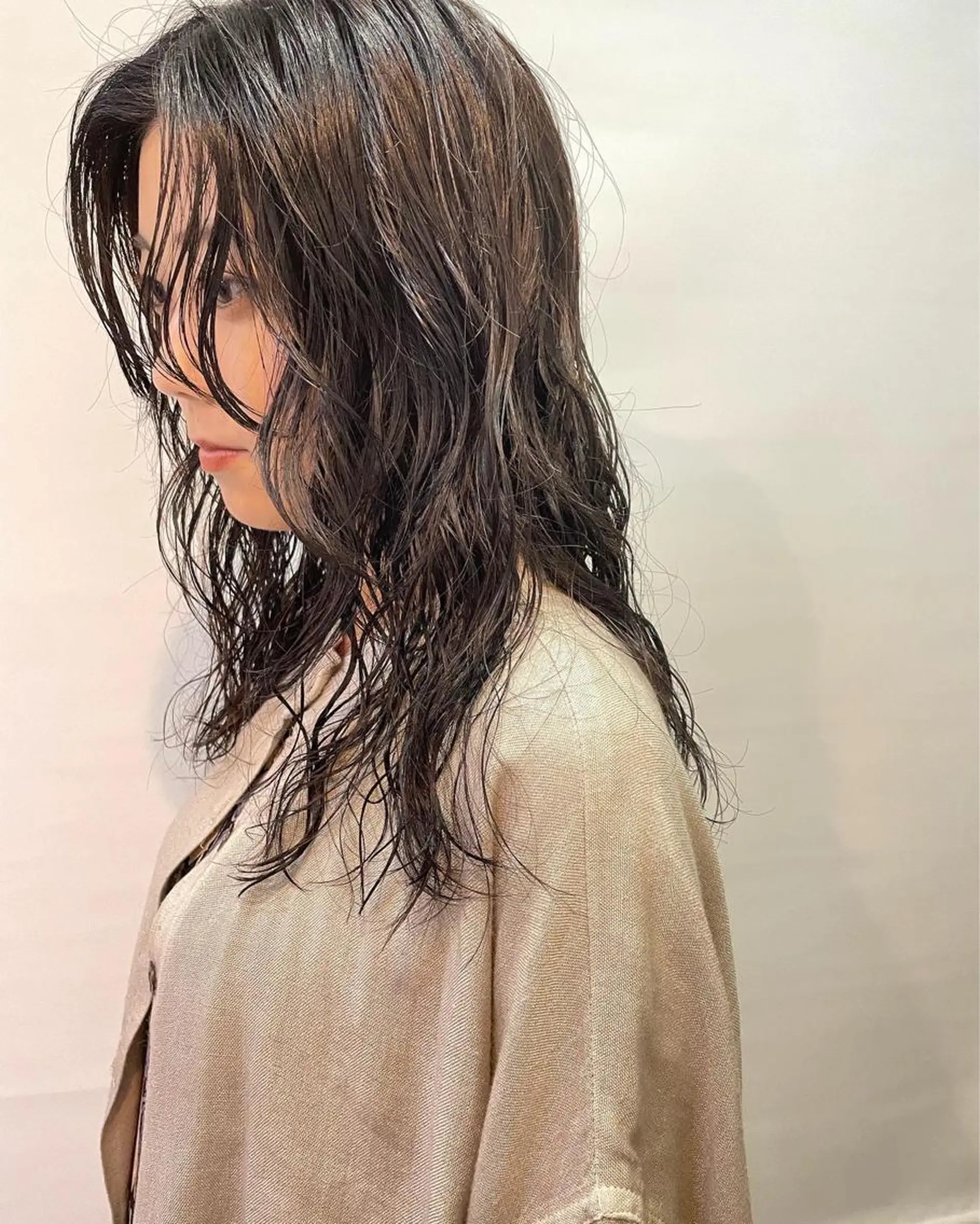 ロング カラー パーマ silo所属・silo MOKA 顔周りカット🦦のヘアスタイル