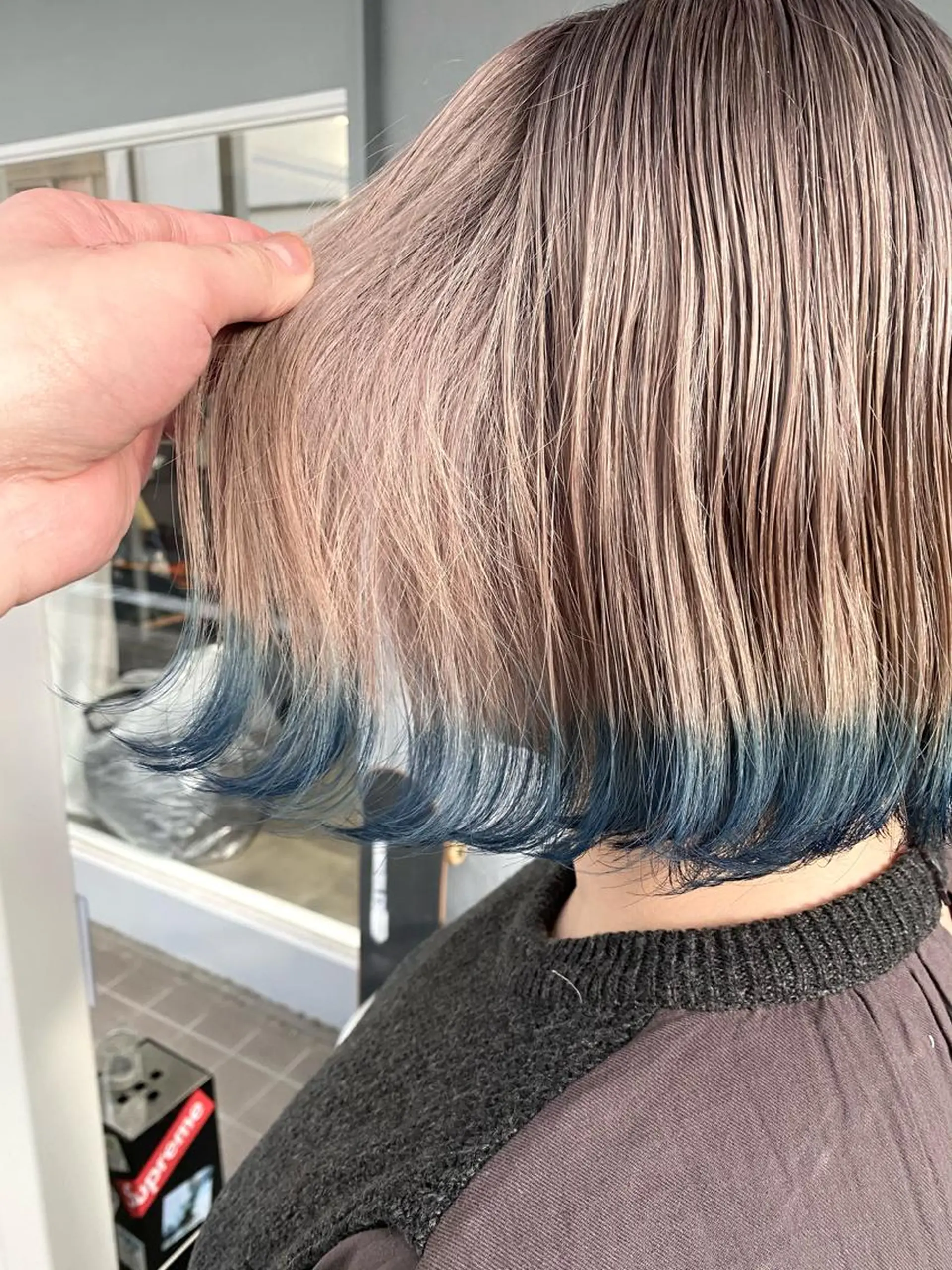 ショート カラー ヘアアレンジ ブルーカラー シルバー ヘアカラー トリートメント lani 天神大名/ブリーチのヘアスタイル