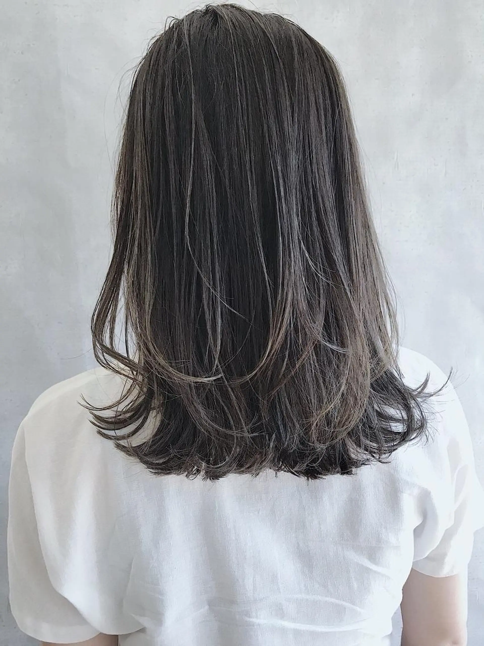 ミディアム カラー アディクシーカラー ブリーチ ケアブリーチ ダブルカラー ハイライトカラー MOU namba ムウナンバのヘアスタイル