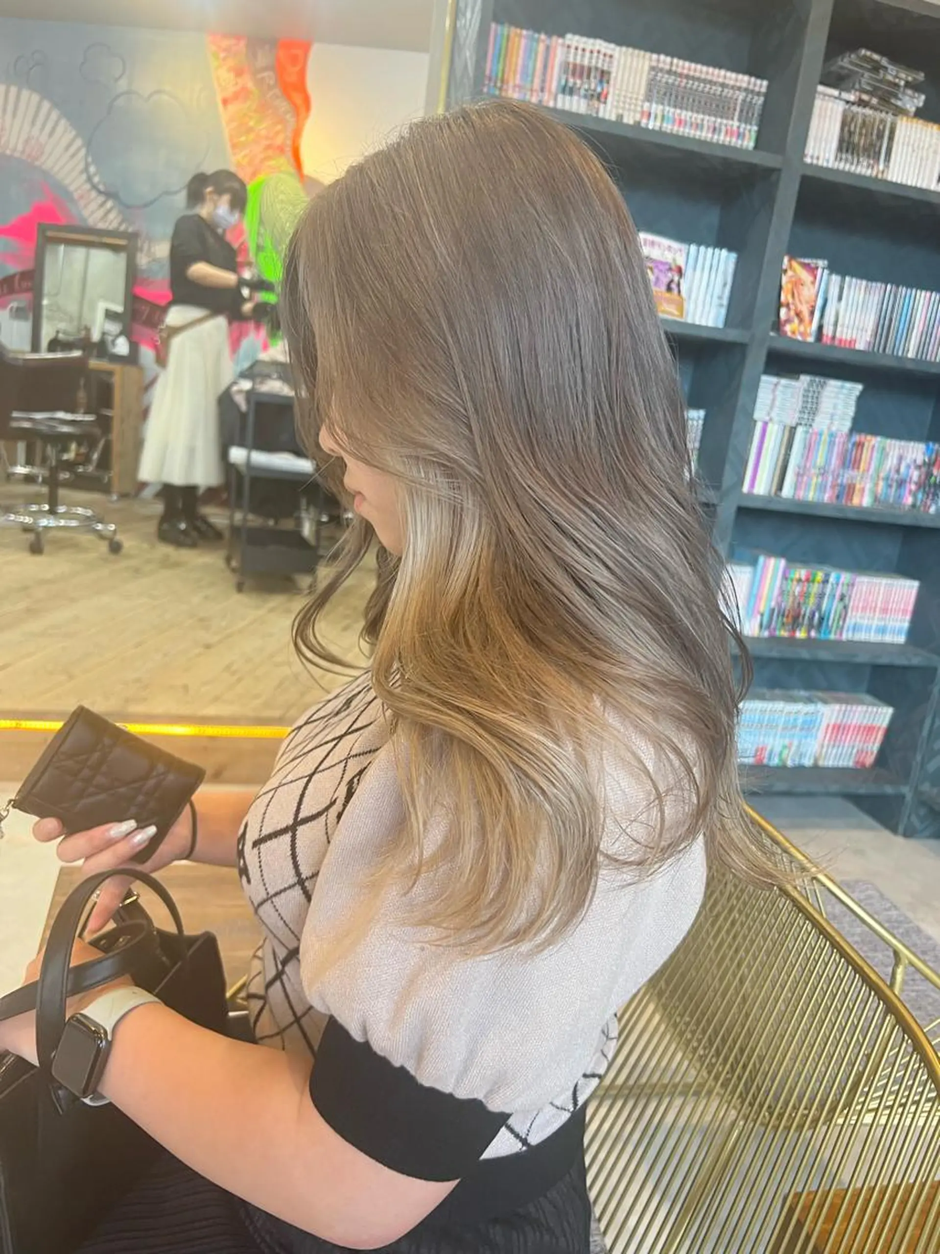 セミロング カラー yomu  hair library所属・武藤 りょうのヘアスタイル