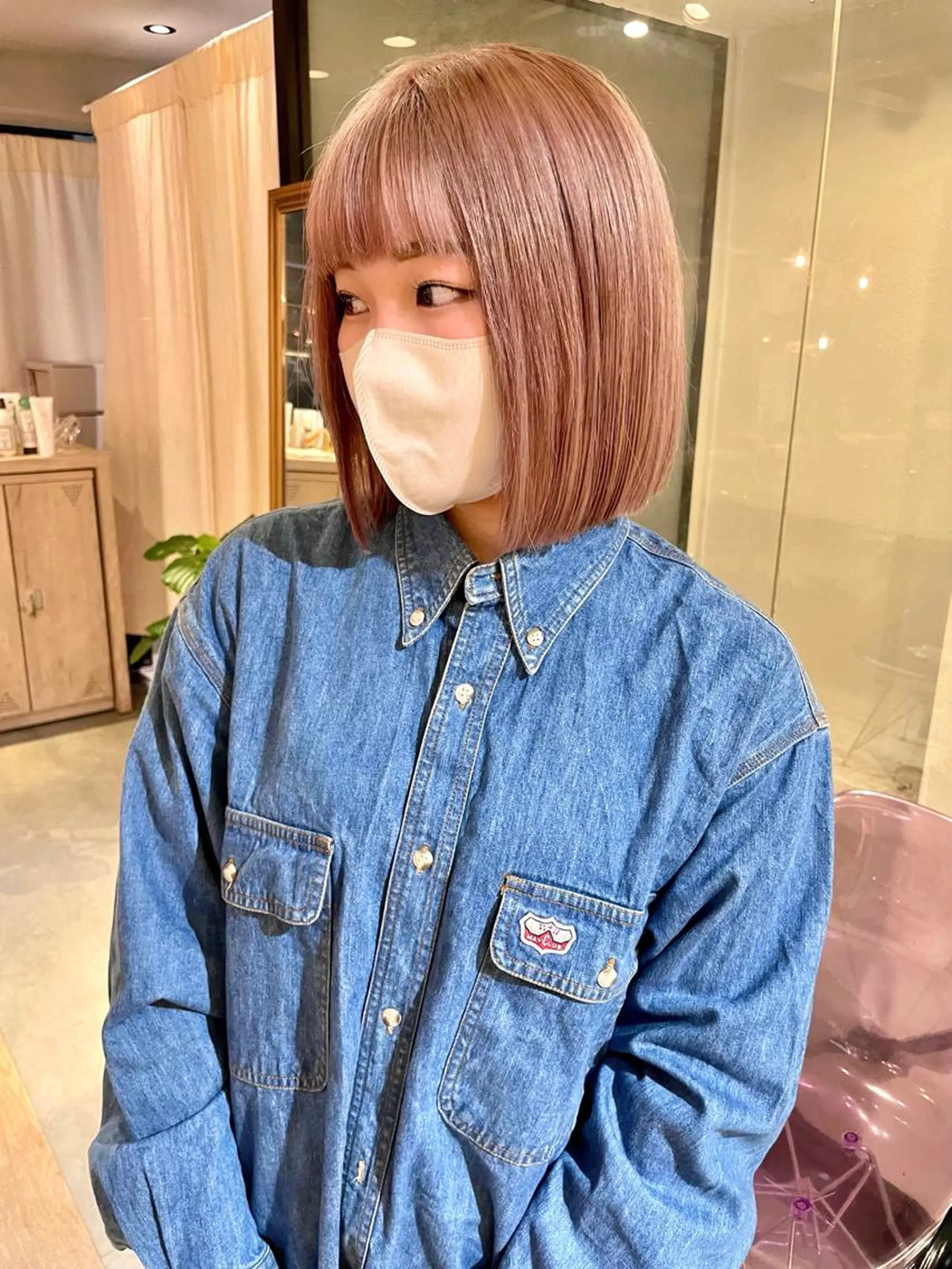 ショート カラー カット ヘアカラー ぱつっとボブ 古家 佑真のヘアスタイル