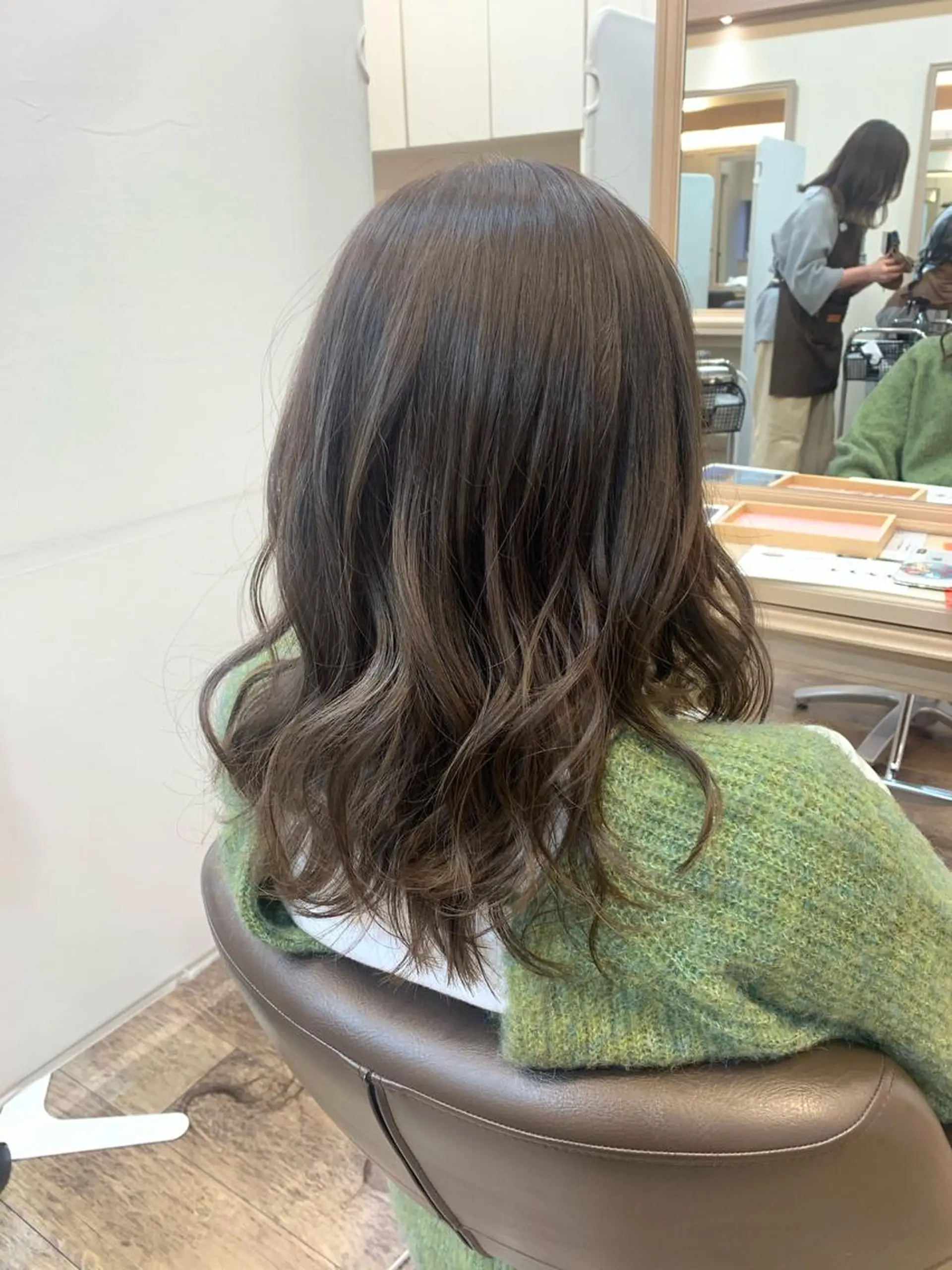 カラー グレージュ オリーブグレージュ オリーブグレー ヘアカラー 🦋艶モテカラー/ヘ アセット🦋YURIのヘアスタイル