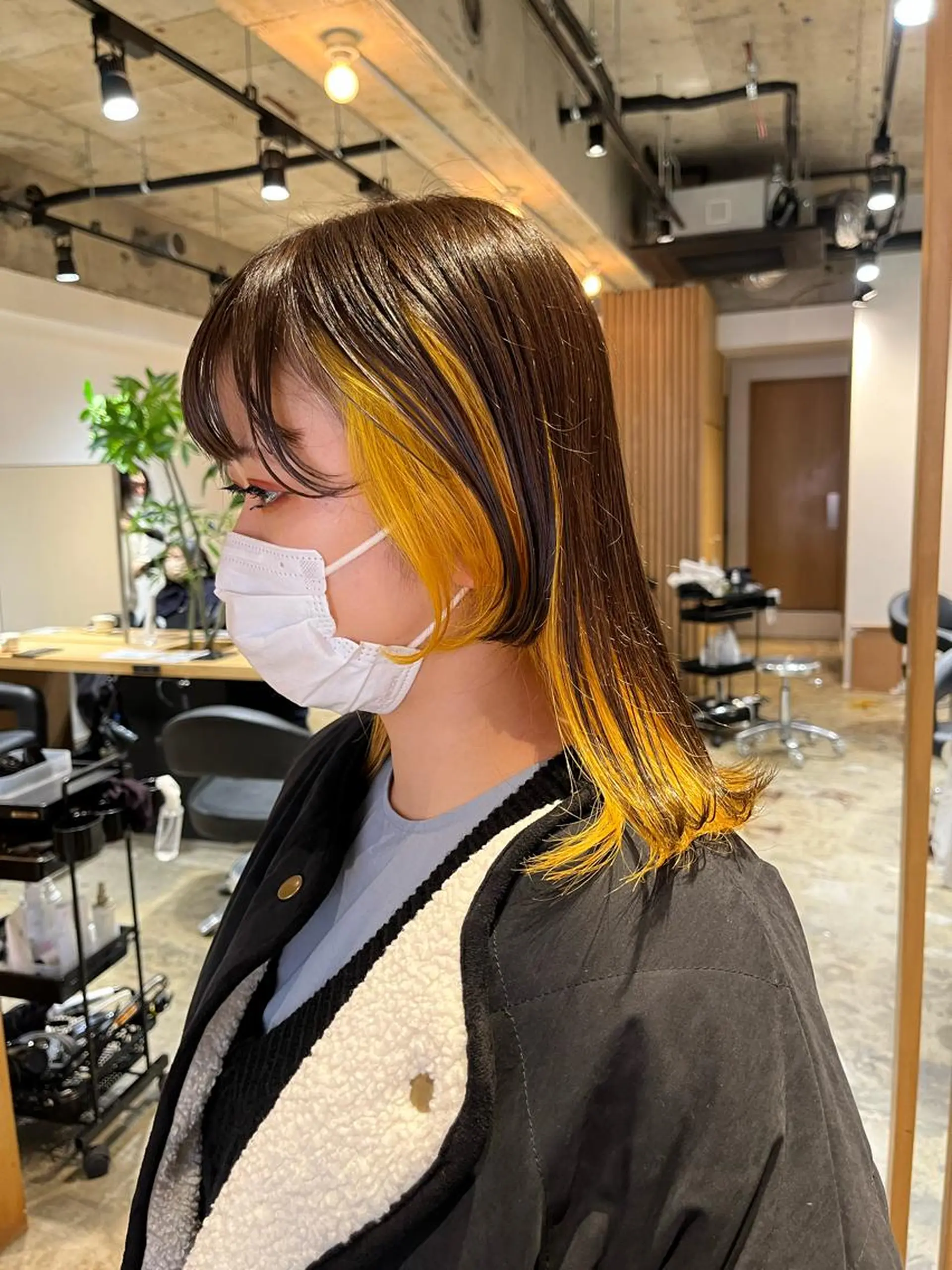 ミディアム ヘアカラー トリートメント ヘアセット ハイトーン/レイヤー 💜Akaneのヘアスタイル