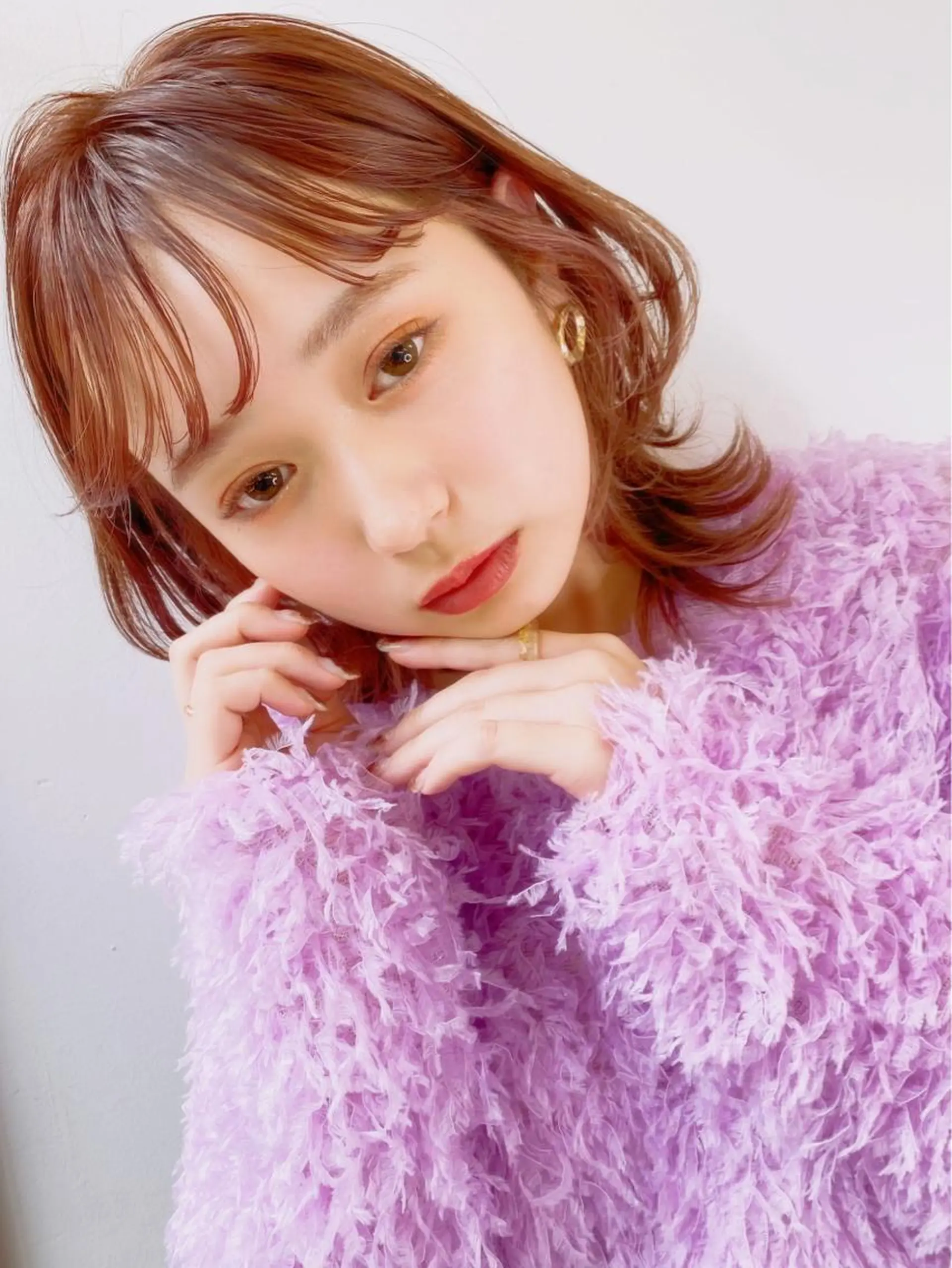 ミディアム カラー ベージュカラー ピンクカラー ピンクベージュ ヘアカラー トリートメント chama レイヤーカットのヘアスタイル