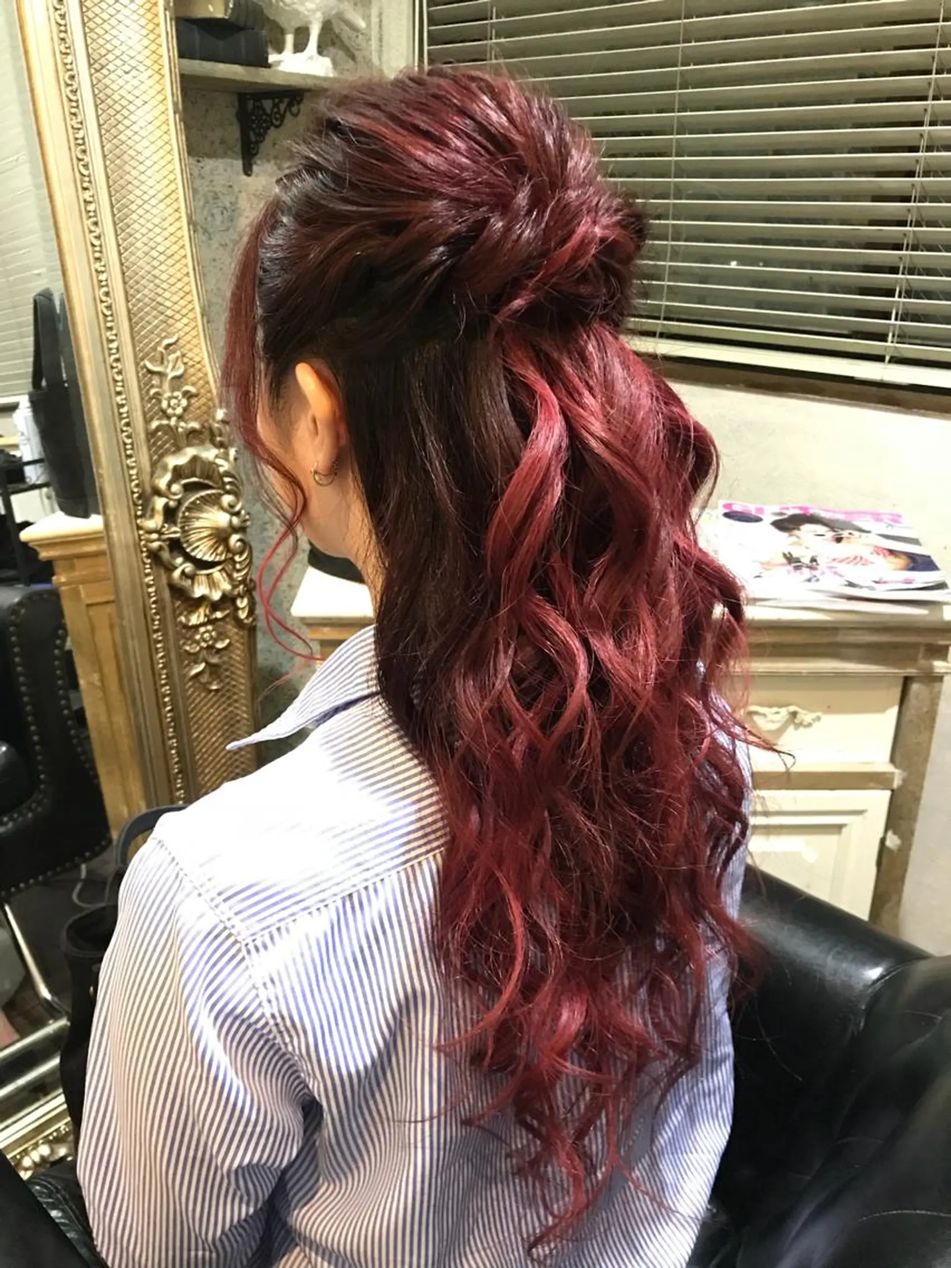 ロング カラー ヘアアレンジ Tsuyoki .のヘアスタイル