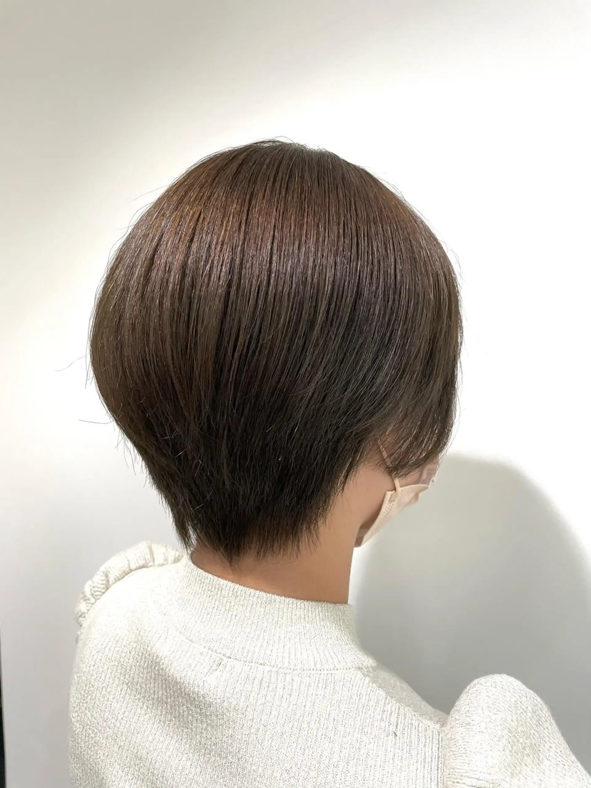 ショート カラー 青沼夏未/オリーブ/ 寒色カラーのヘアスタイル