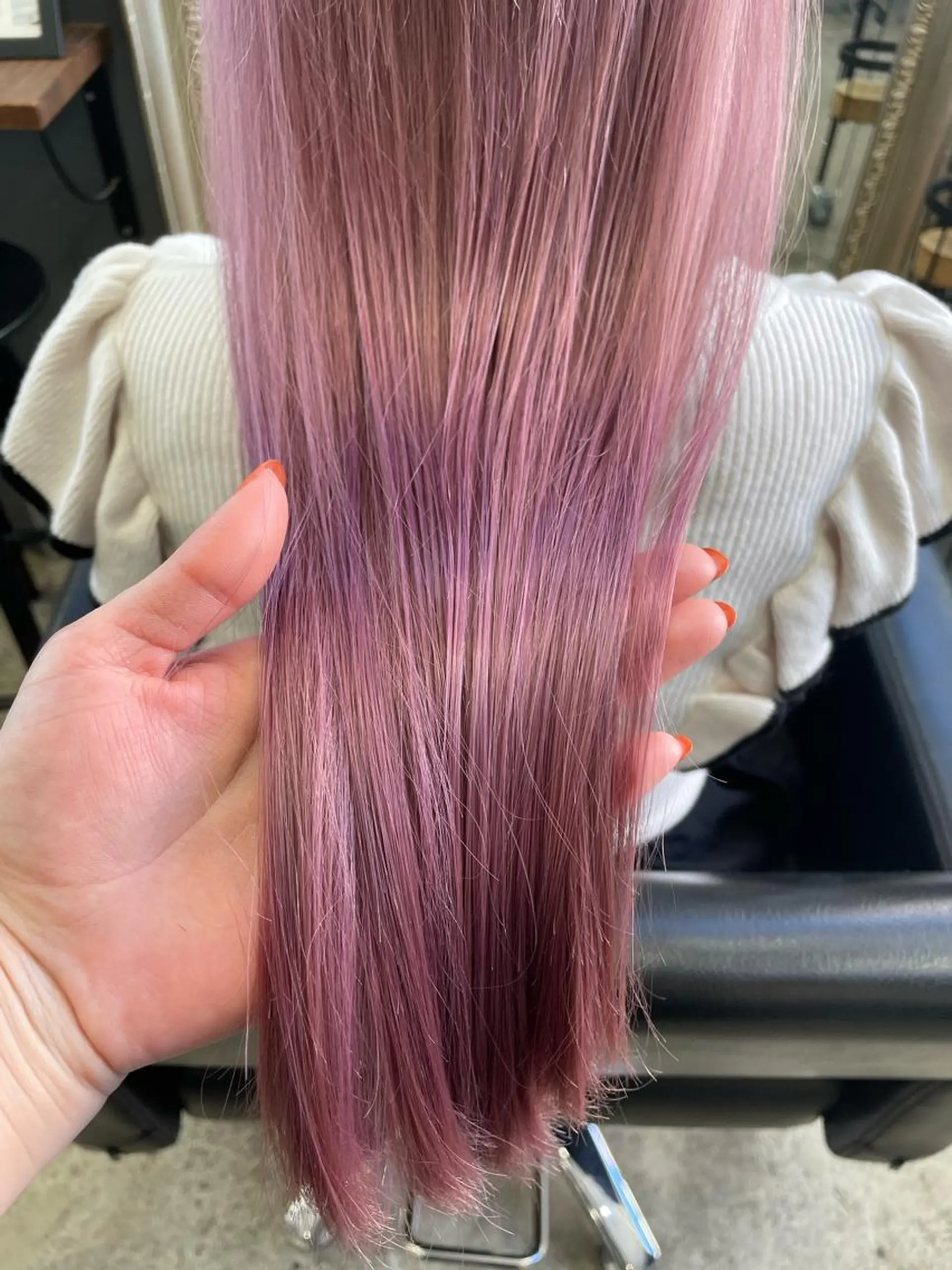 ロング 大内 志穂のヘアスタイル