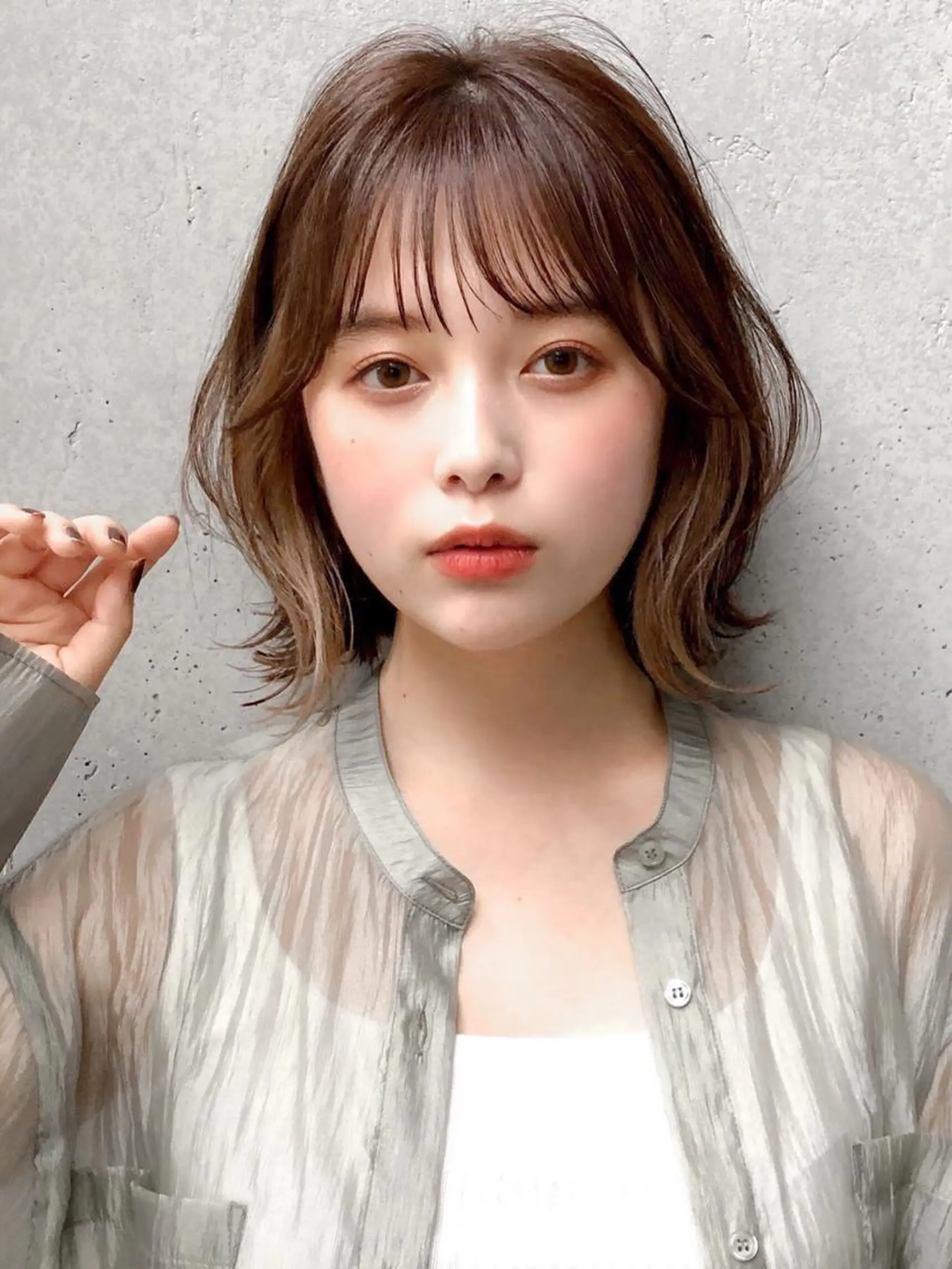ミディアム カラー ボブ くびれヘア 佐藤 侑哉のヘアスタイル