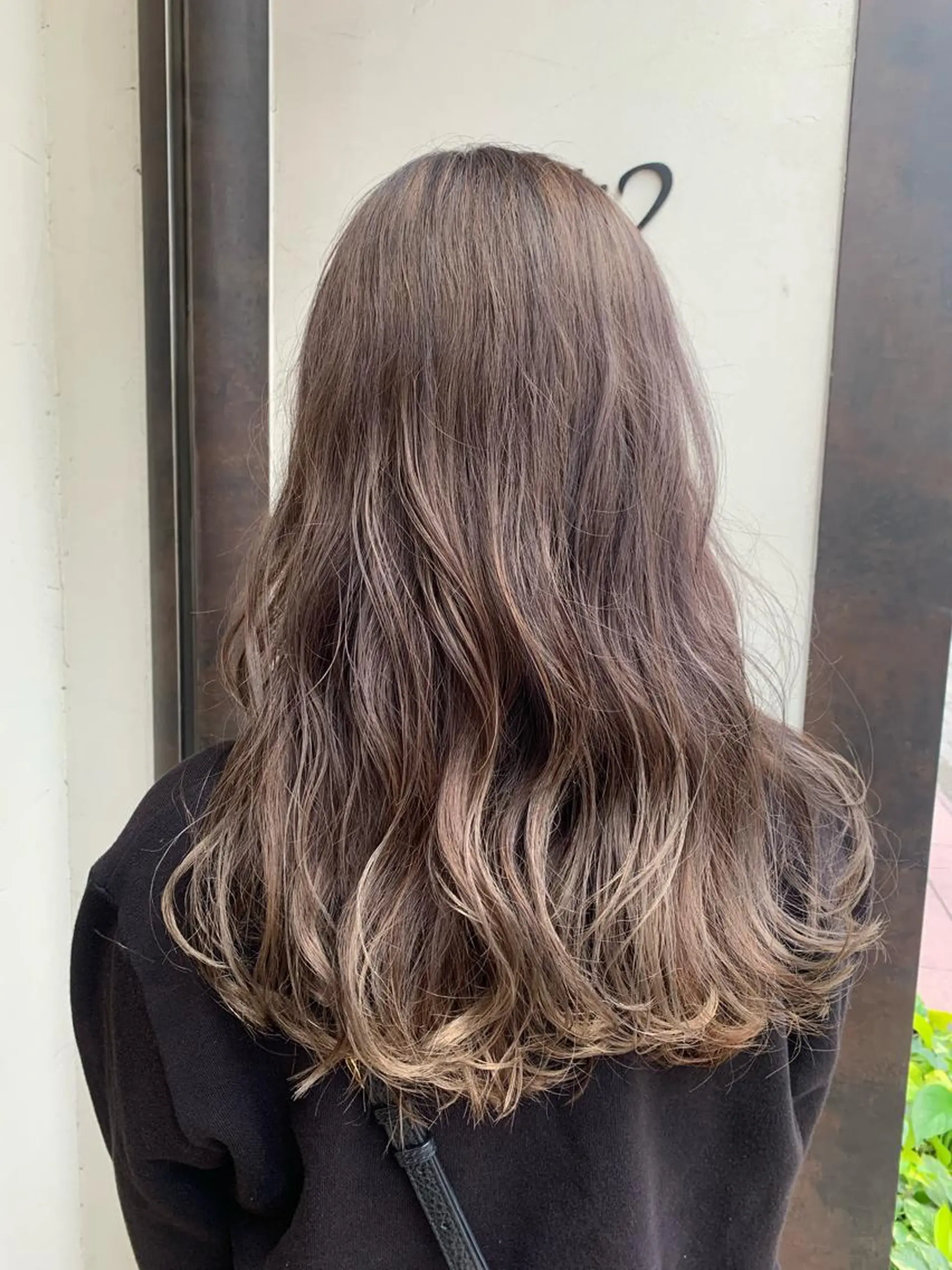 ロング カラー グレージュ ラベンダーカラー ラベンダーグレージュ ラベンダーグレー 田畑 優希のヘアスタイル