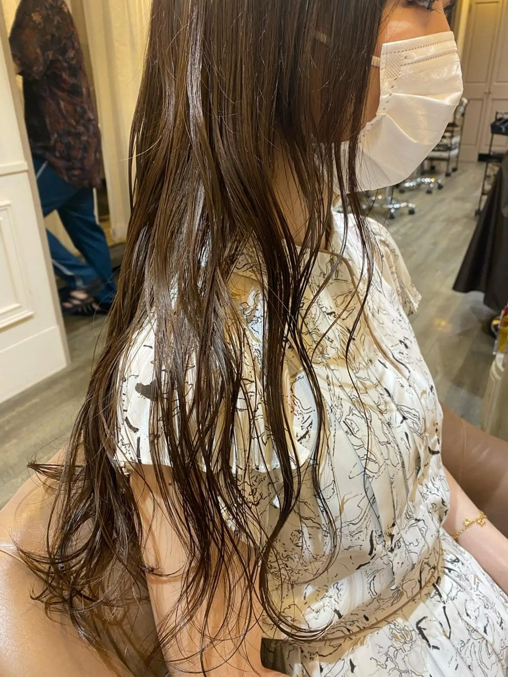 ロング トリートメント ヘアカラー トリートメント 艶髪　透明感カラー 田中伶奈のヘアスタイル