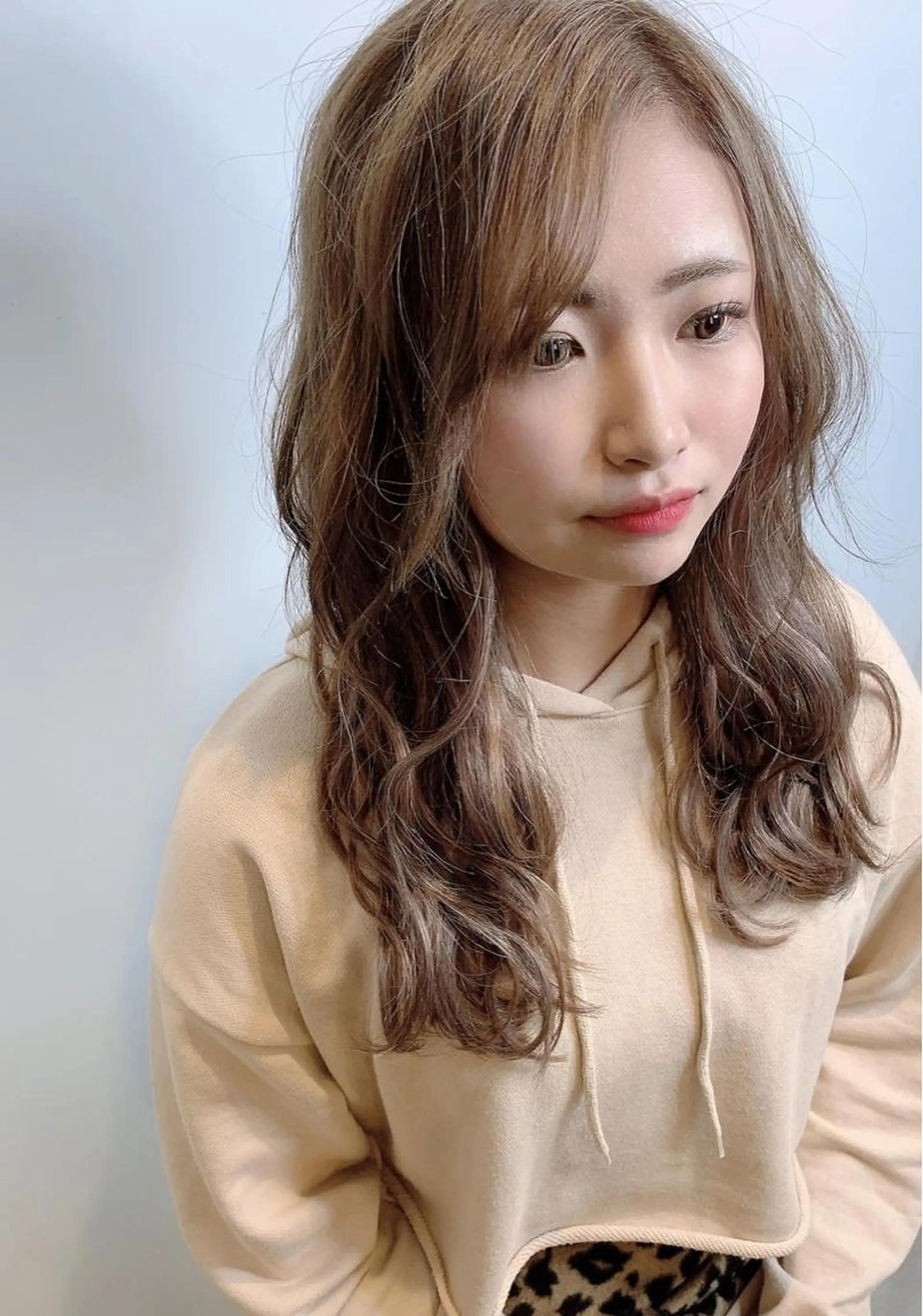 ロング カラー プルエクステ ベージュカラー エクステ R by NINA かずなのヘアスタイル