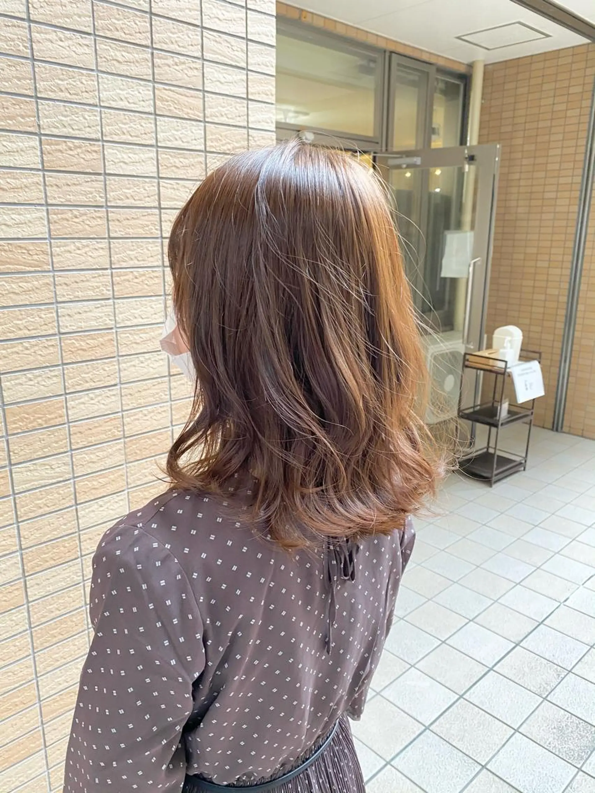 セミロング カラー 髪質改善 ヒデのヘアスタイル