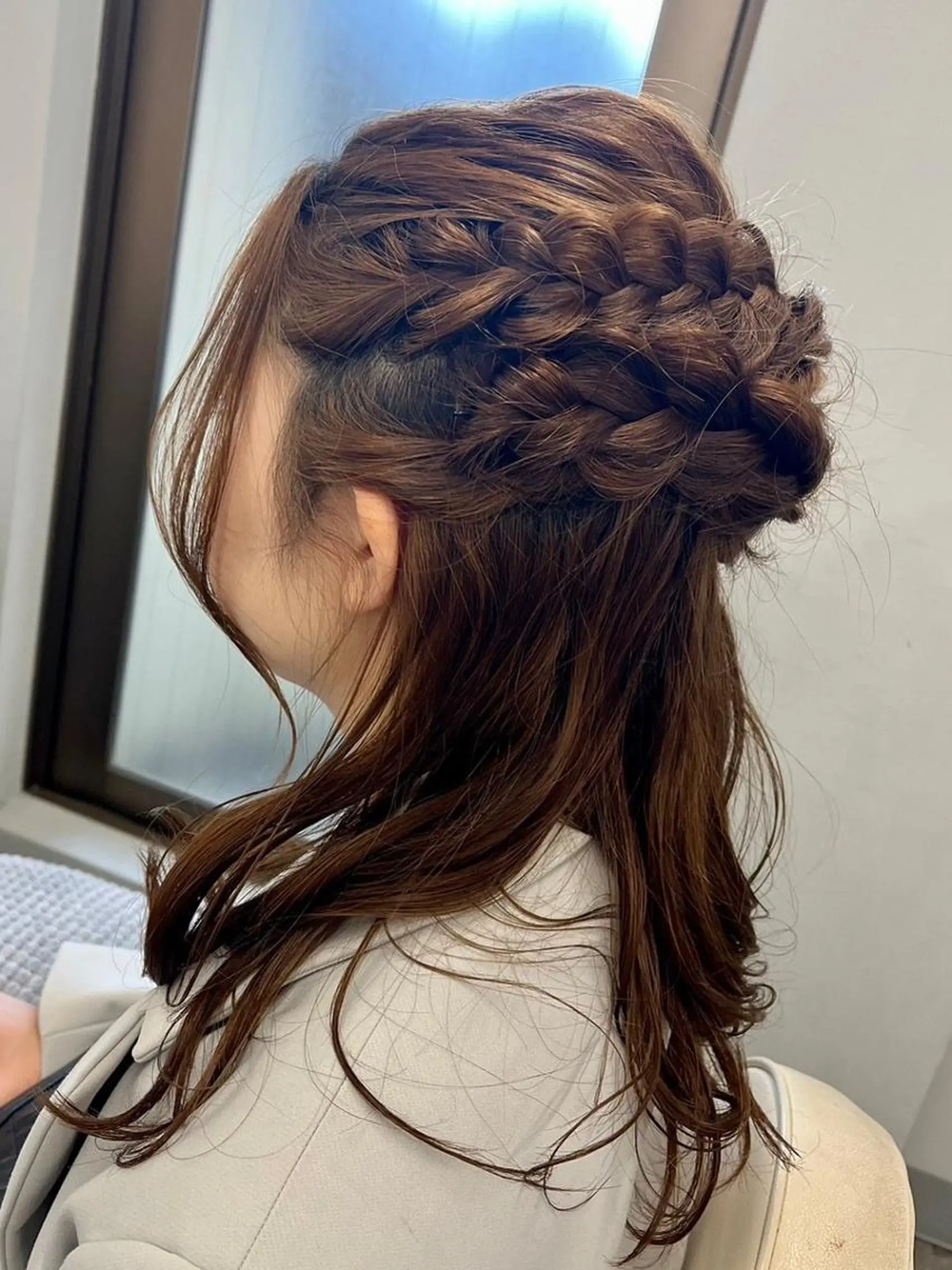 ヘアアレンジ ロング 成人式 ハーフアップ アッシュ ミストバング パープルカラー N° aria 三軒茶屋のヘアスタイル