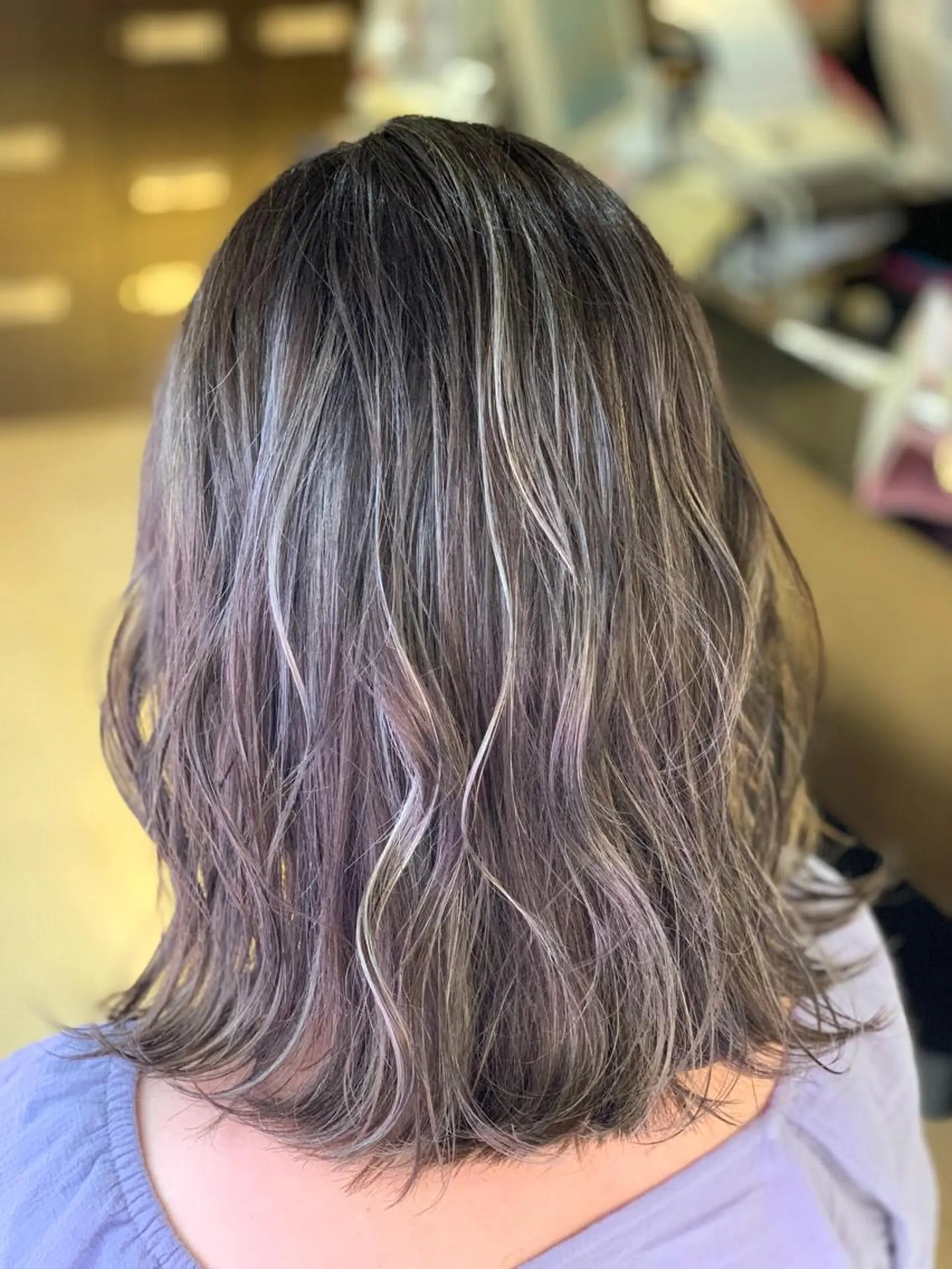ミディアム カラー ハイライトカラー ハイライト ヘアカラー トリートメント ✂️大門 巧✂️ LAFF難波店のヘアスタイル