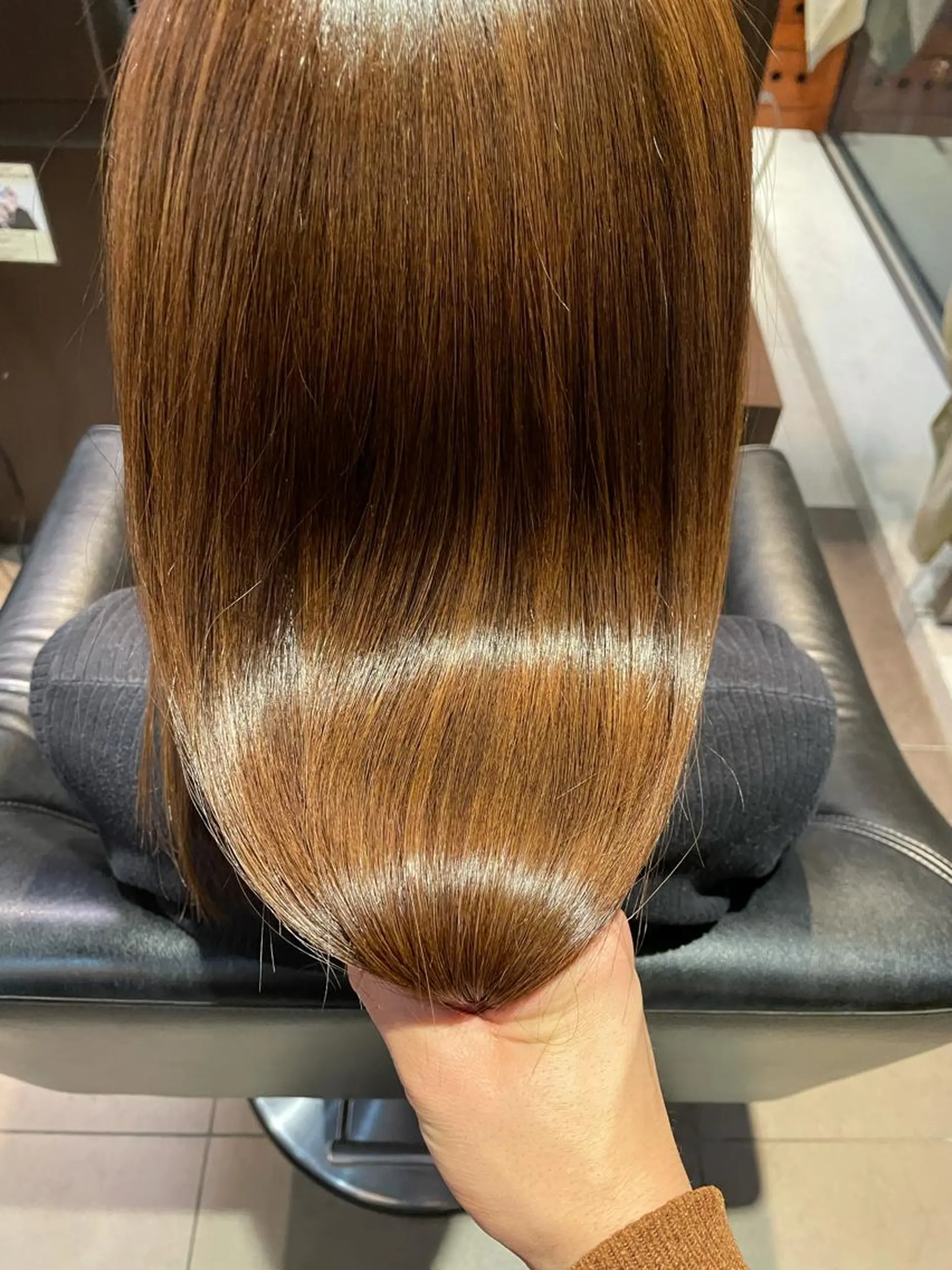 セミロング カラー カット ヘアカラー トリートメント 心斎橋 美髪職人　近江のヘアスタイル