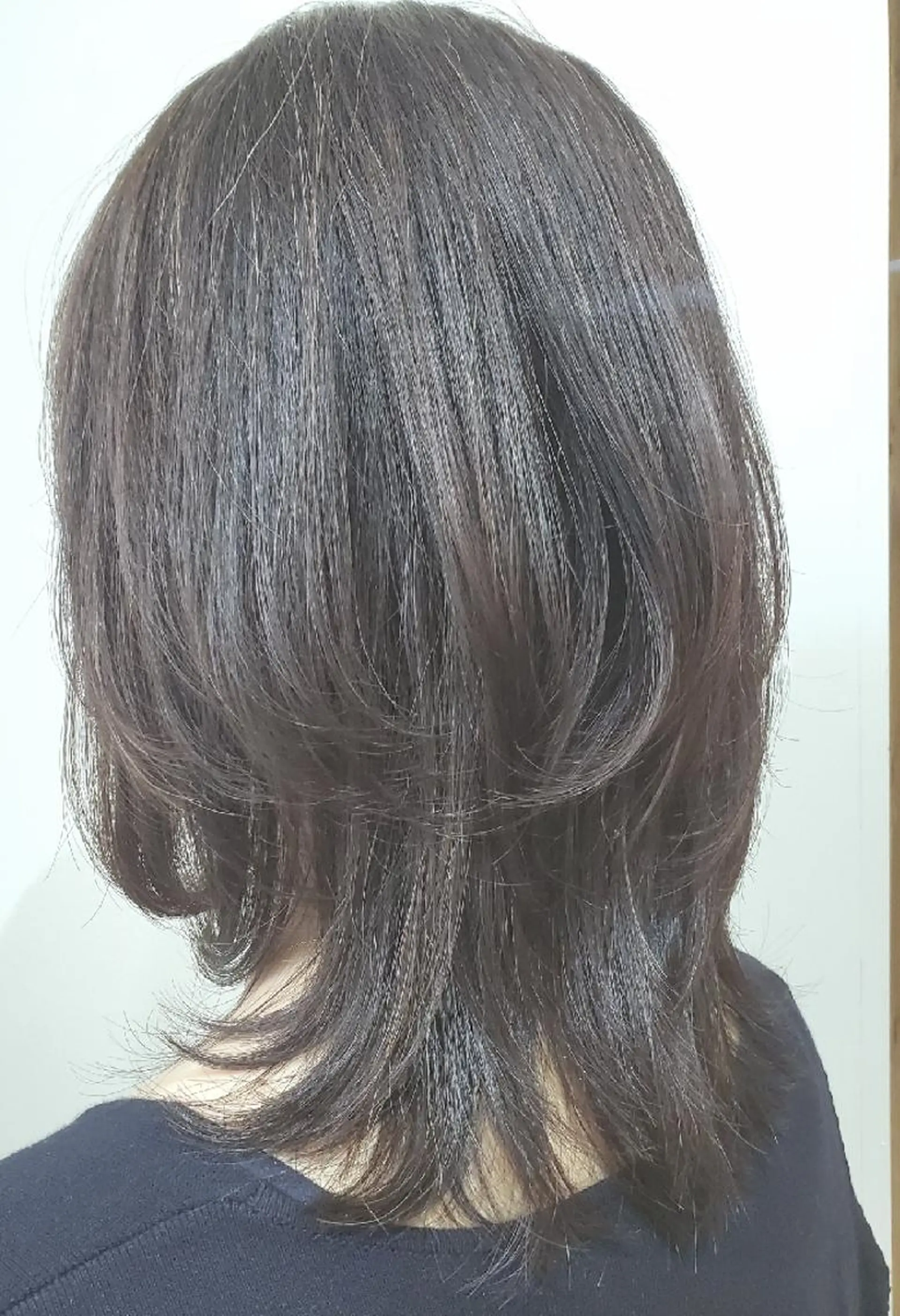 ミディアム カラー カット ヘアカラー トリートメント マネージャー 西村優子のヘアスタイル