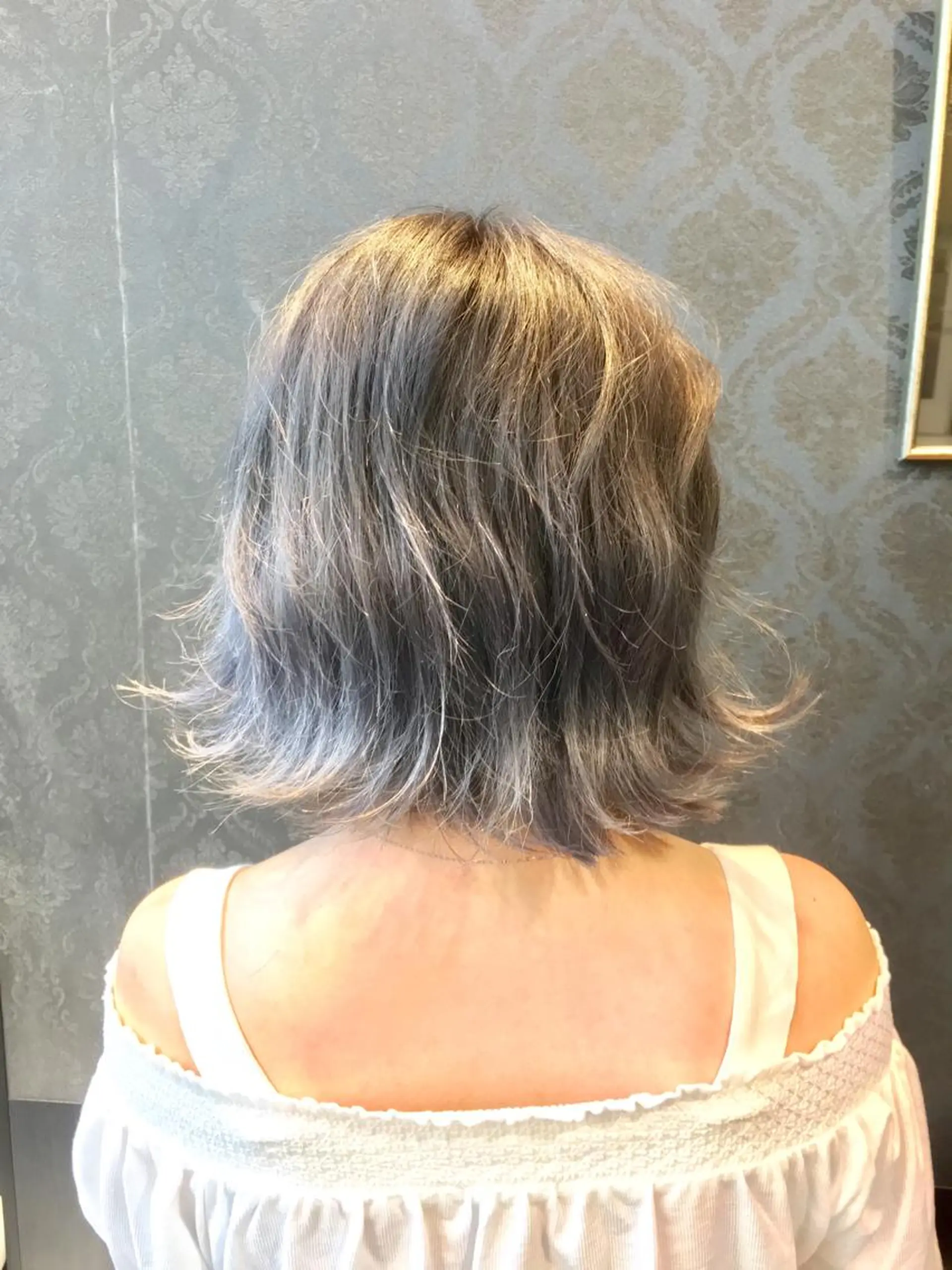 ショート カラー アッシュ ブリーチ グラデーションカラー 髪質改善美容師 中村　一のヘアスタイル