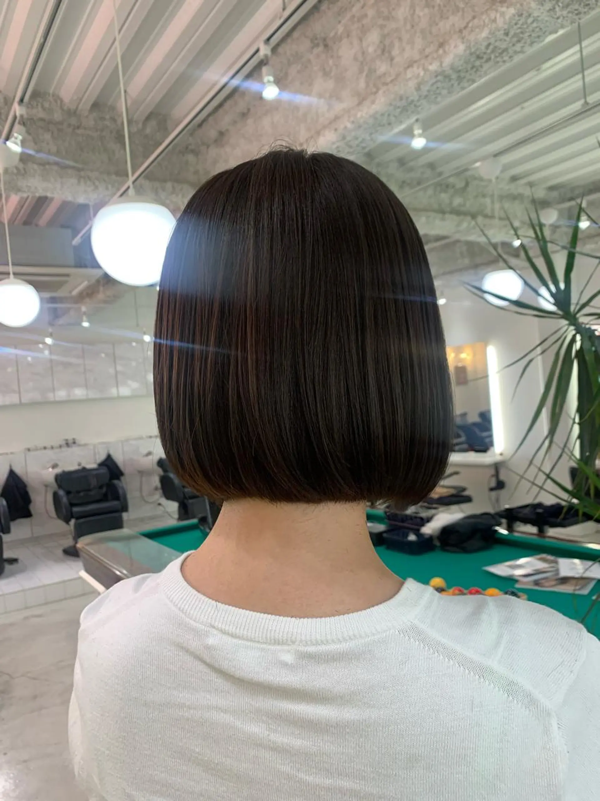 ショート カラー パーマ ヘアアレンジ カット ヘアカラー トリートメント 🧨ブリーチー×ボブ レイヤー💎じゅえるのヘアスタイル