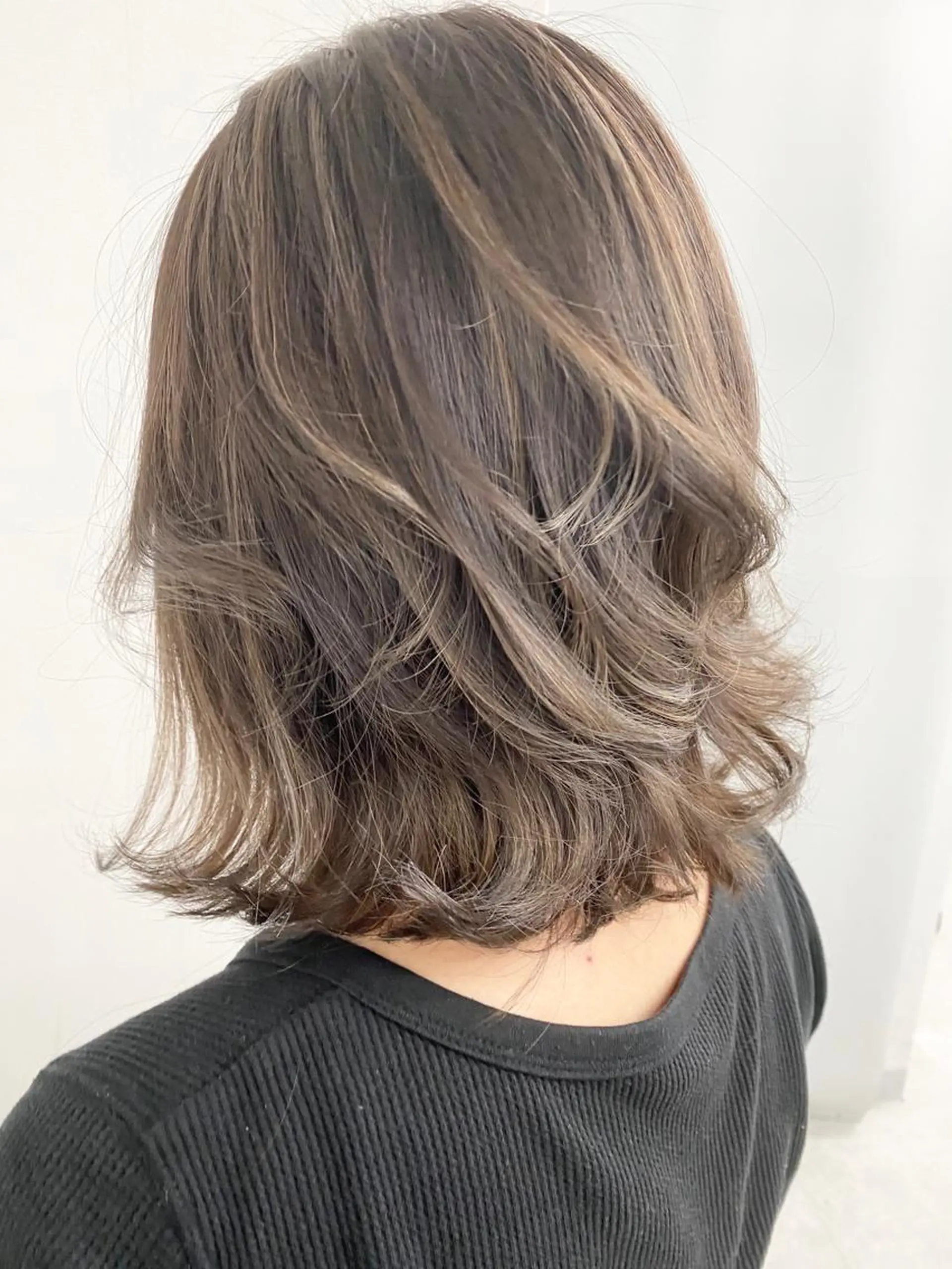 ミディアム カット ヘアカラー トリートメント ミルクティーカラー 🌈店長クボのヘアスタイル