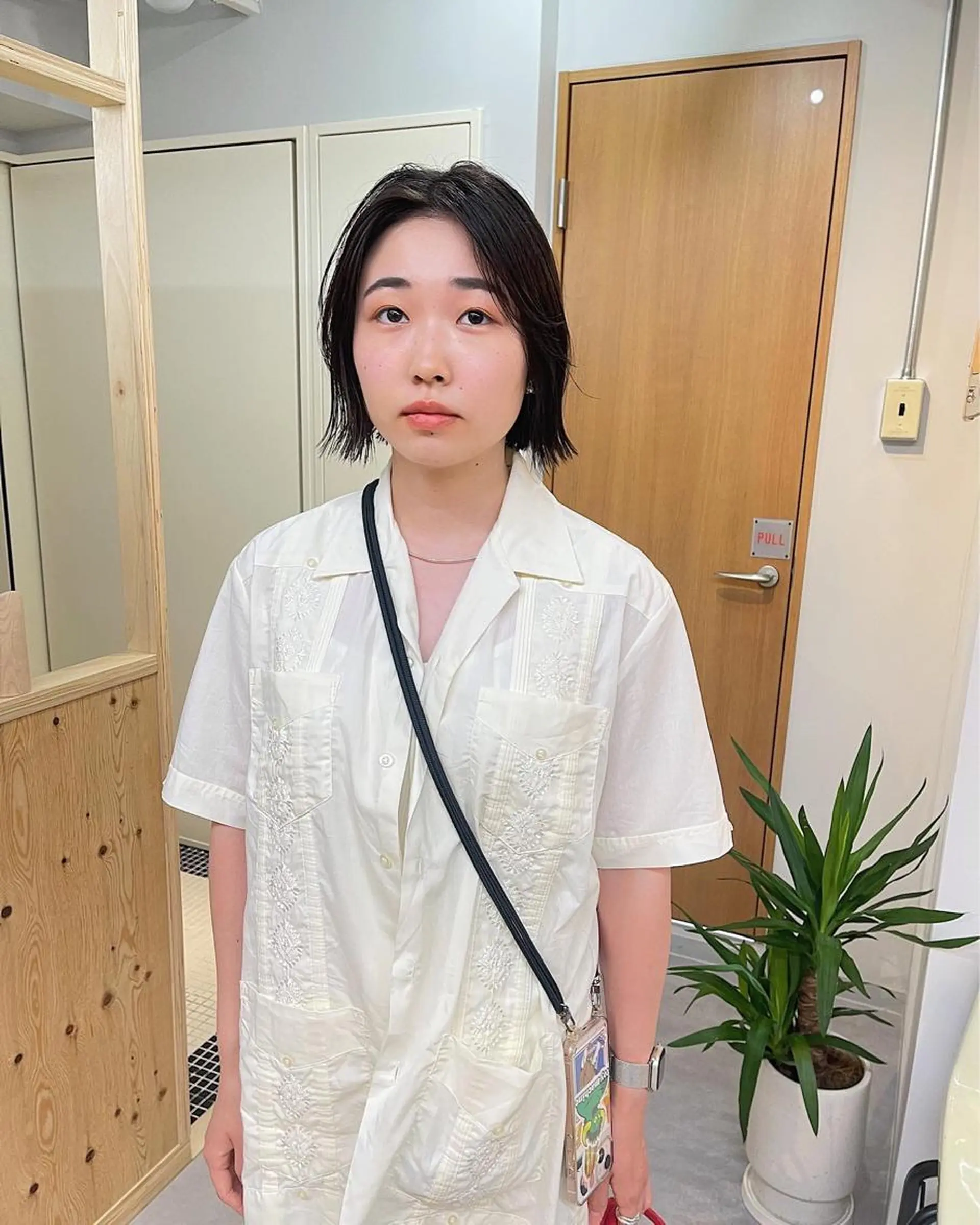 ショート カラー グレージュ ボブ 外ハネヘア カット トリートメント 丁寧なカウンセリング 🌿KENTA🌿のヘアスタイル