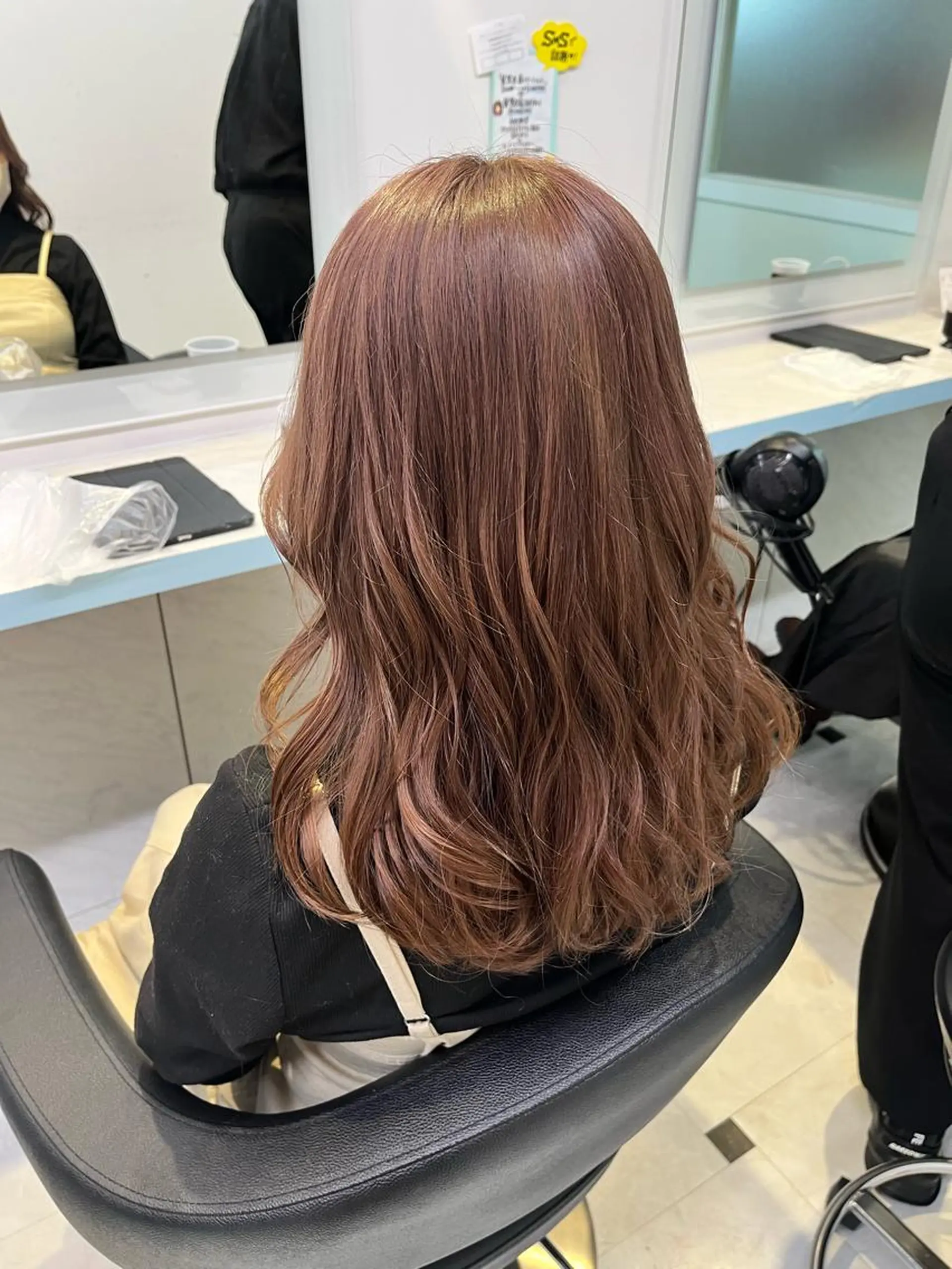 セミロング カラー ヘアアレンジ ベージュカラー ピンクカラー 愛されカラー🩷 はるなのヘアスタイル