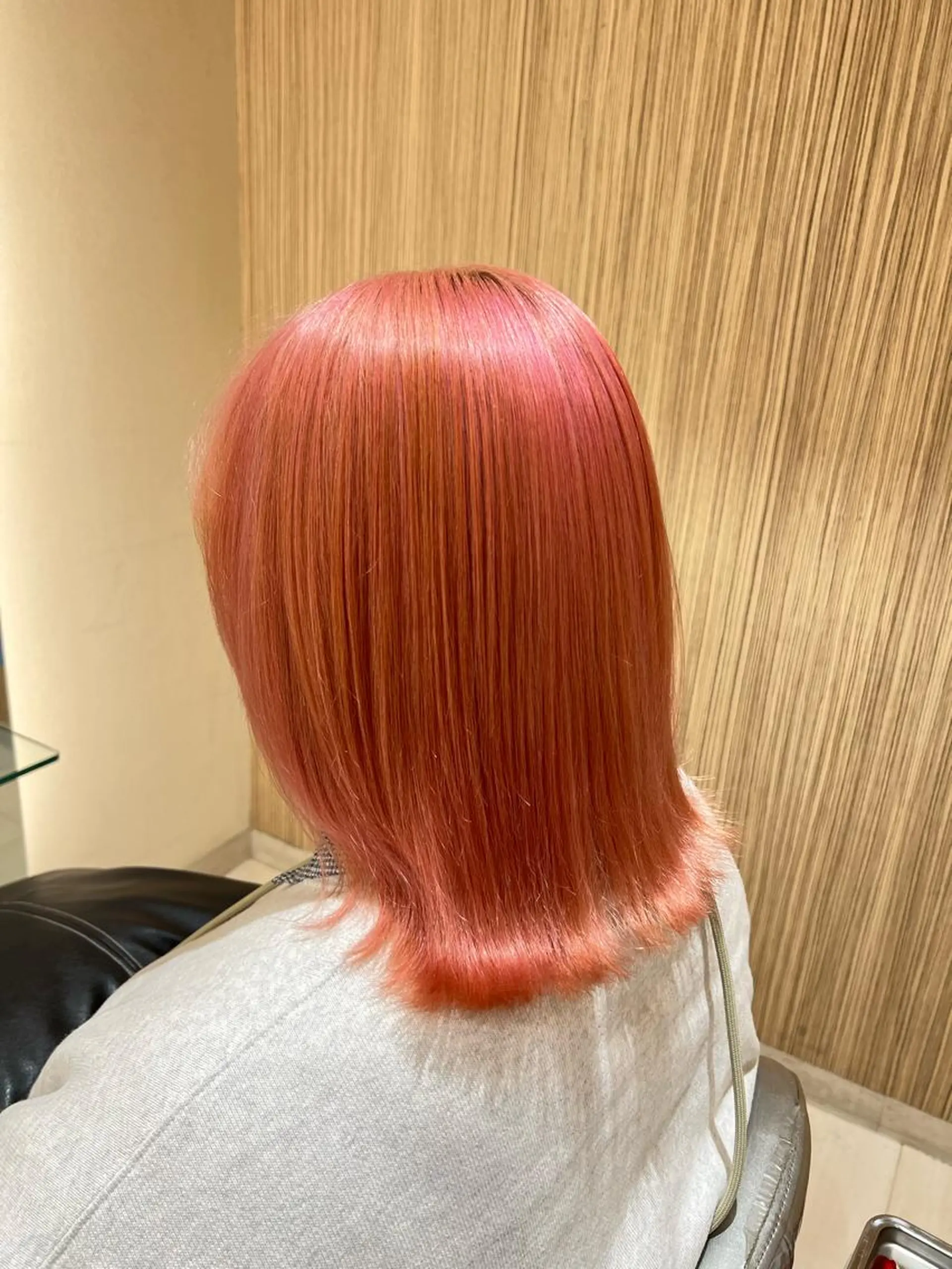 カラー ブリーチ ピンクカラー 久永 菫のヘアスタイル