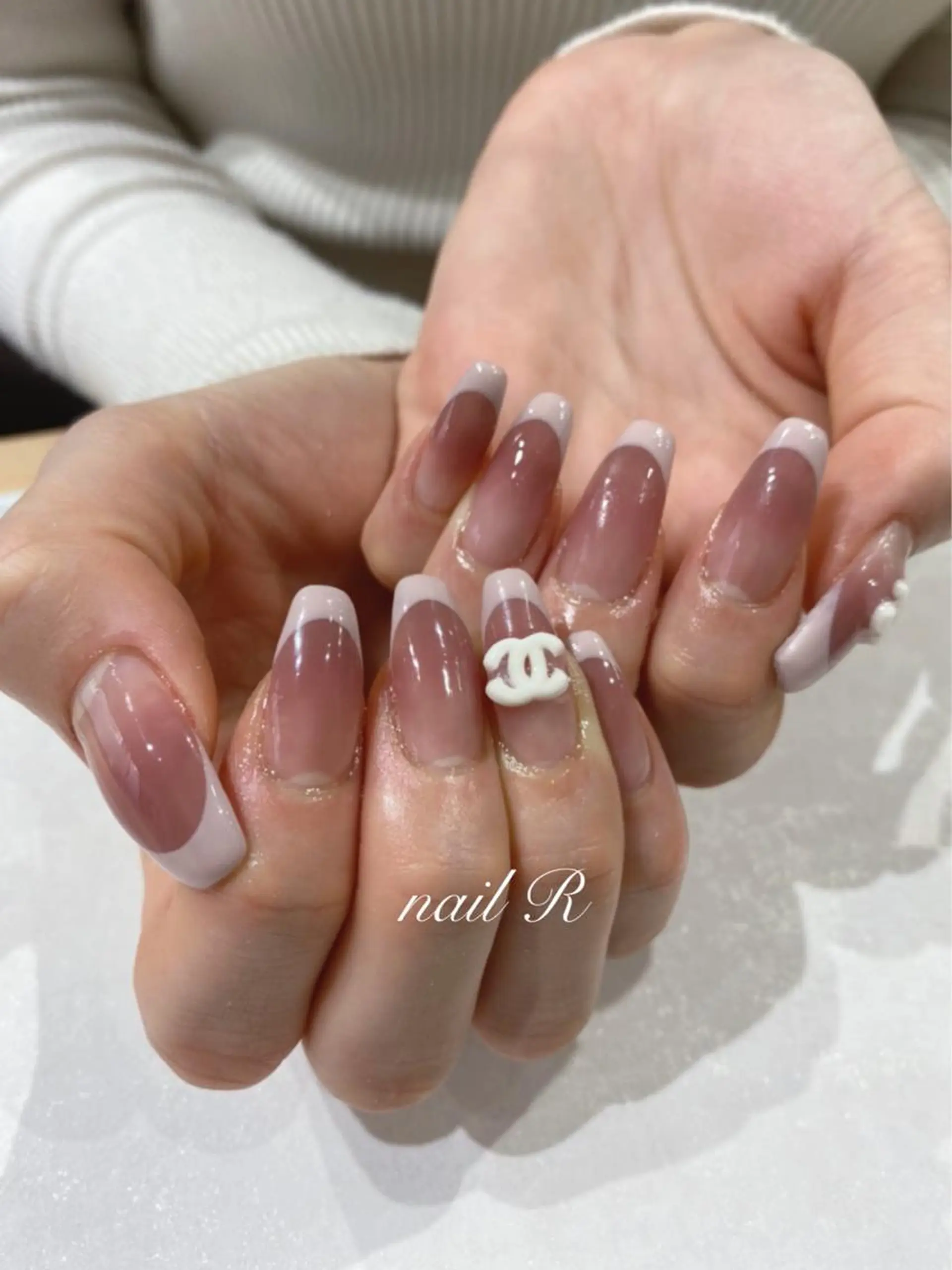 ミディアム ハンドネイル Nail R💫 naoのネイルデザイン