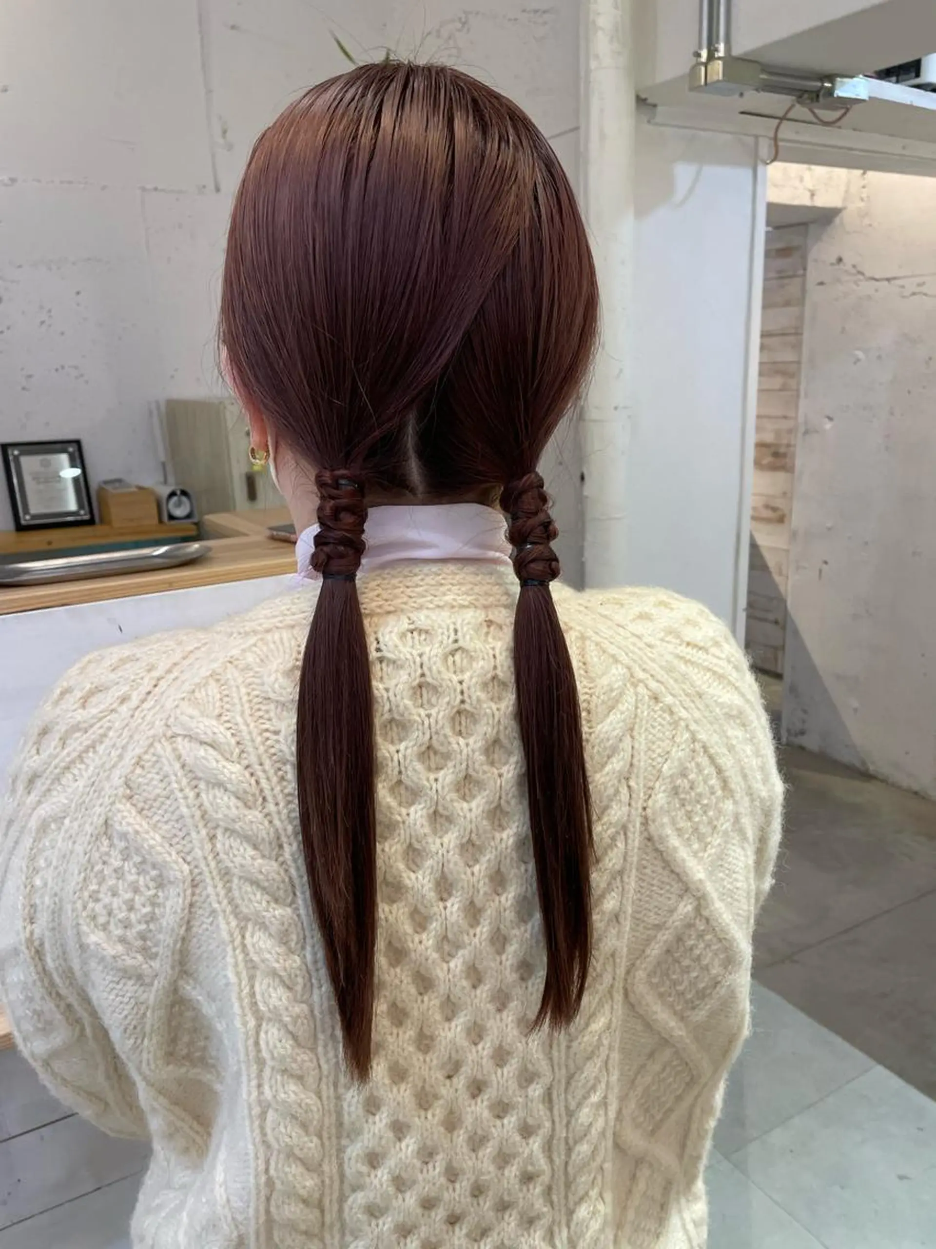 カラー ヘアアレンジ ブリーチなしカラー レイヤーカットのヘアスタイル