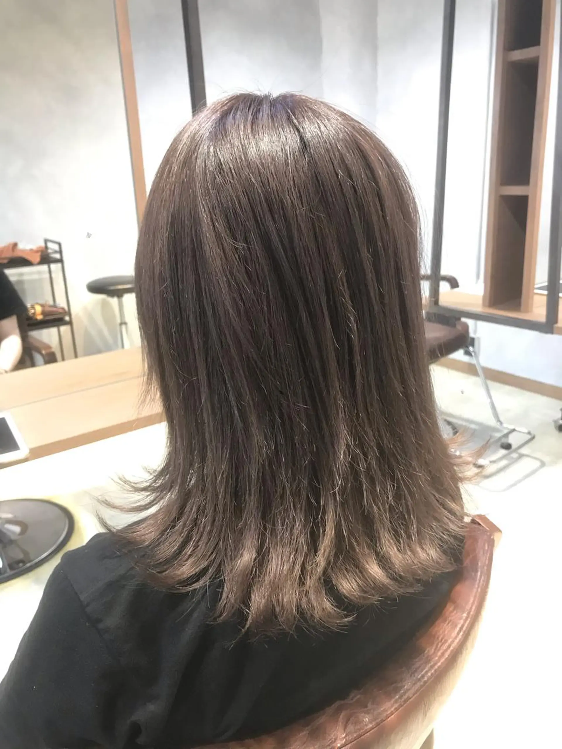 ミディアム アッシュ カット ヘアカラー CLUTCH☆ モロケイスケのヘアスタイル