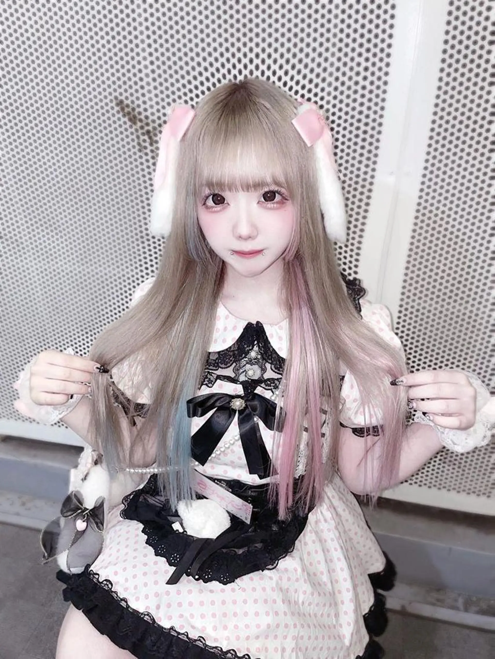 ロング カラー メッシュ ピンクカラー エクステ カット ヘアカラー トリートメント エクステ ハイトーンエクステ 🎩カズキ🎩のヘアスタイル