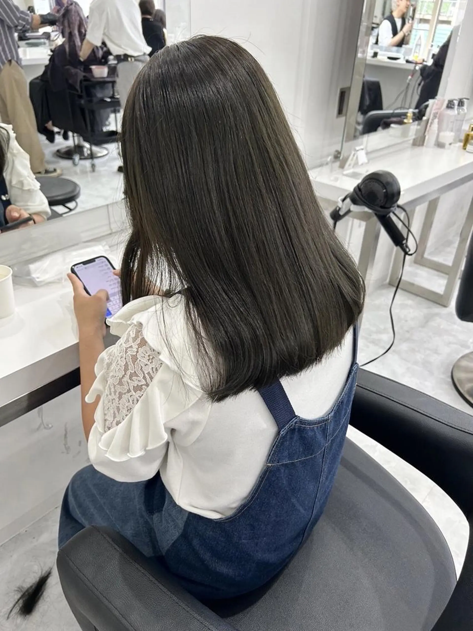 カラー 海外風ブリーチなし 🫒Rion🫒🩶のヘアスタイル