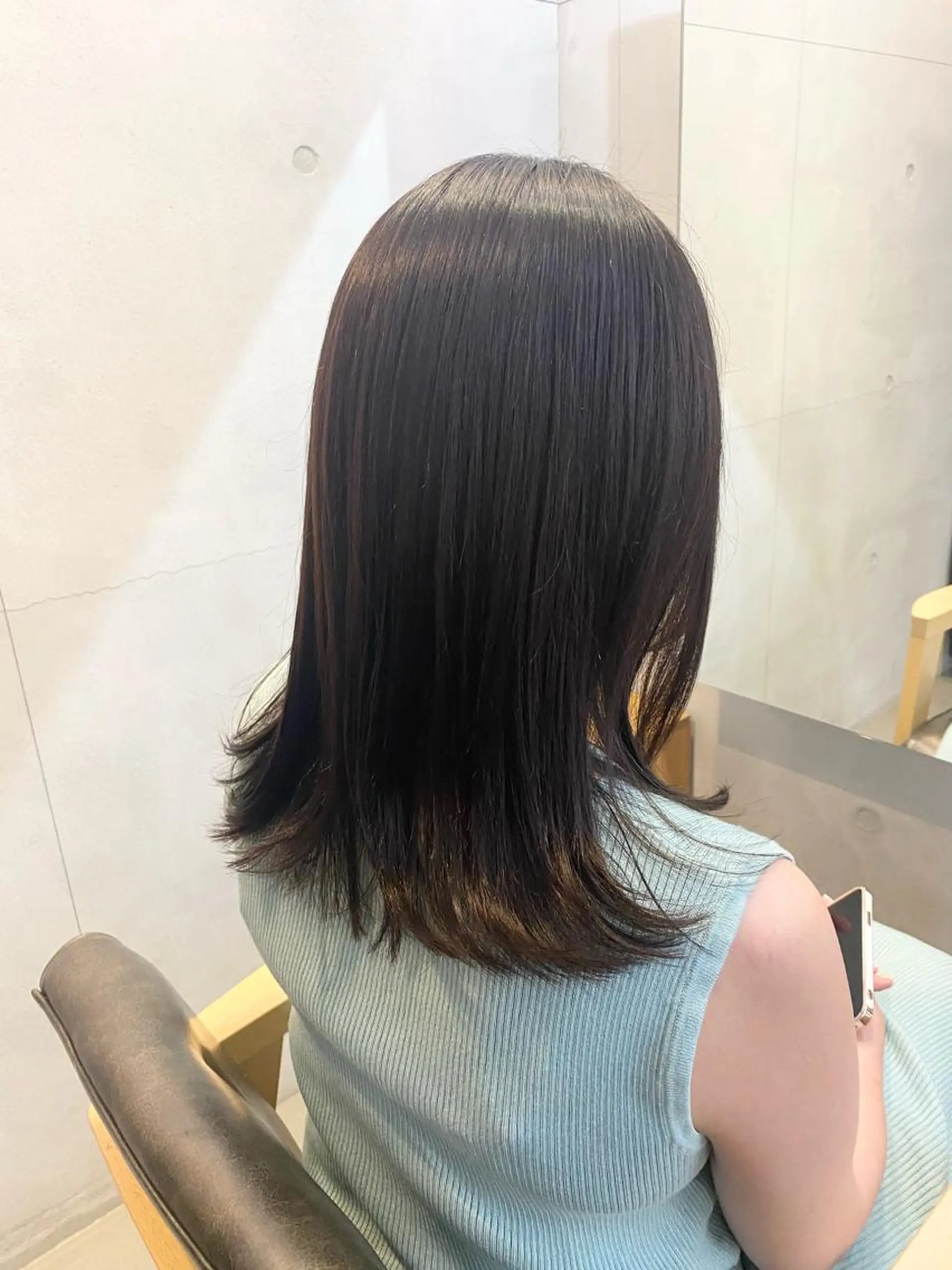 ミディアム カラー conne& ririのヘアスタイル